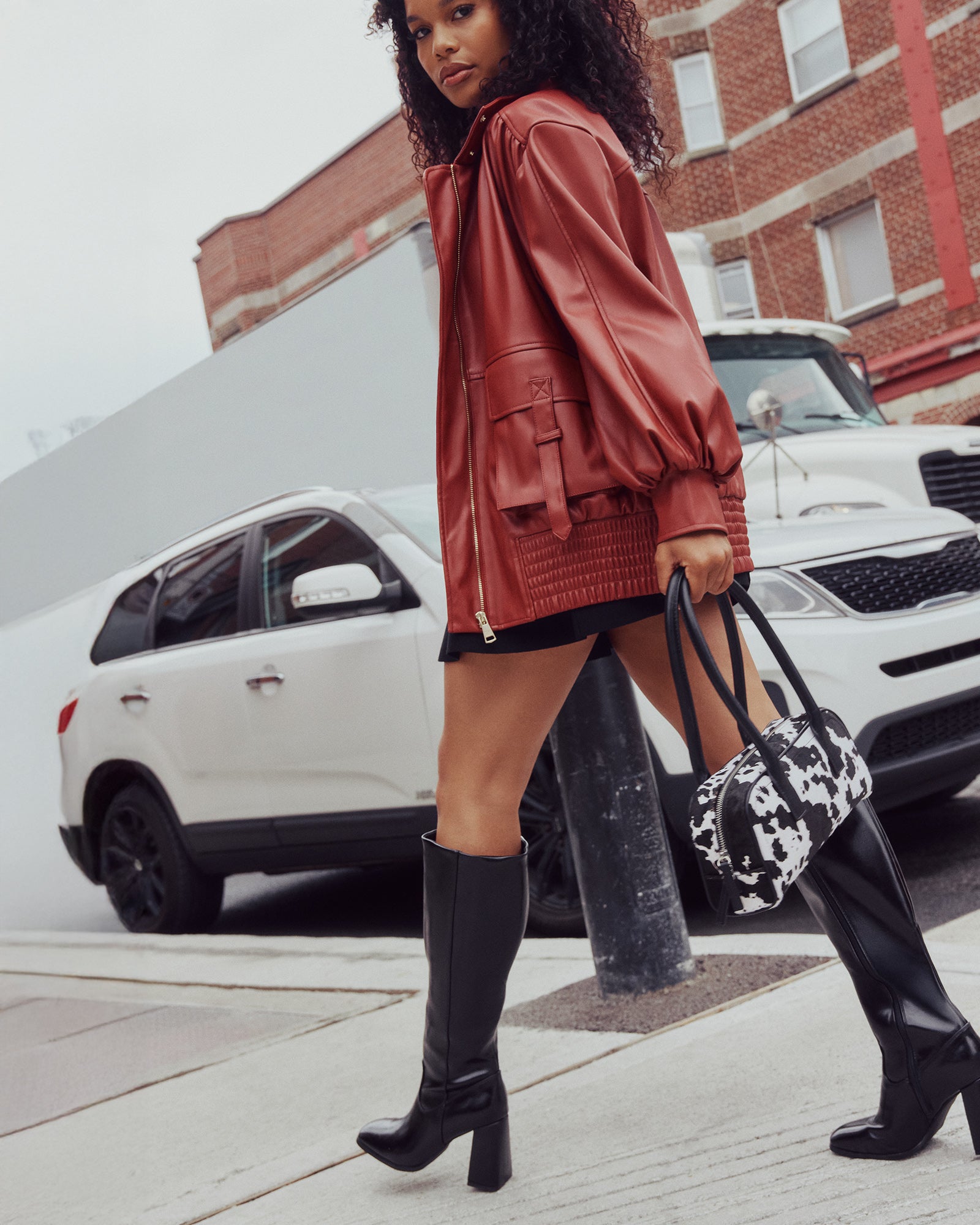 VEE JACKET DUSTY BRICK - Clothing - Steve Madden Canada