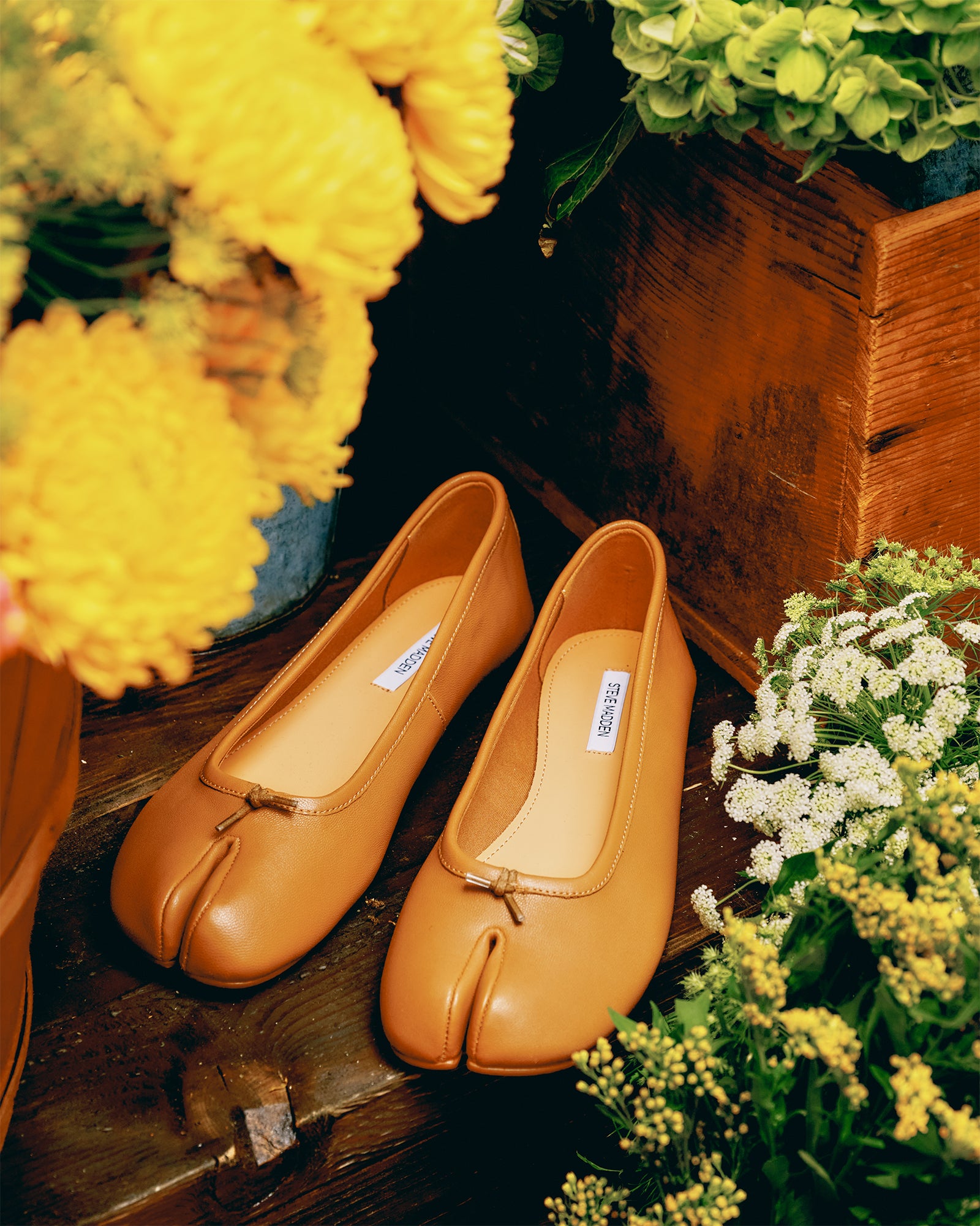 CALICO TAN LEATHER - Women's Shoes - Steve Madden Canada - view 9