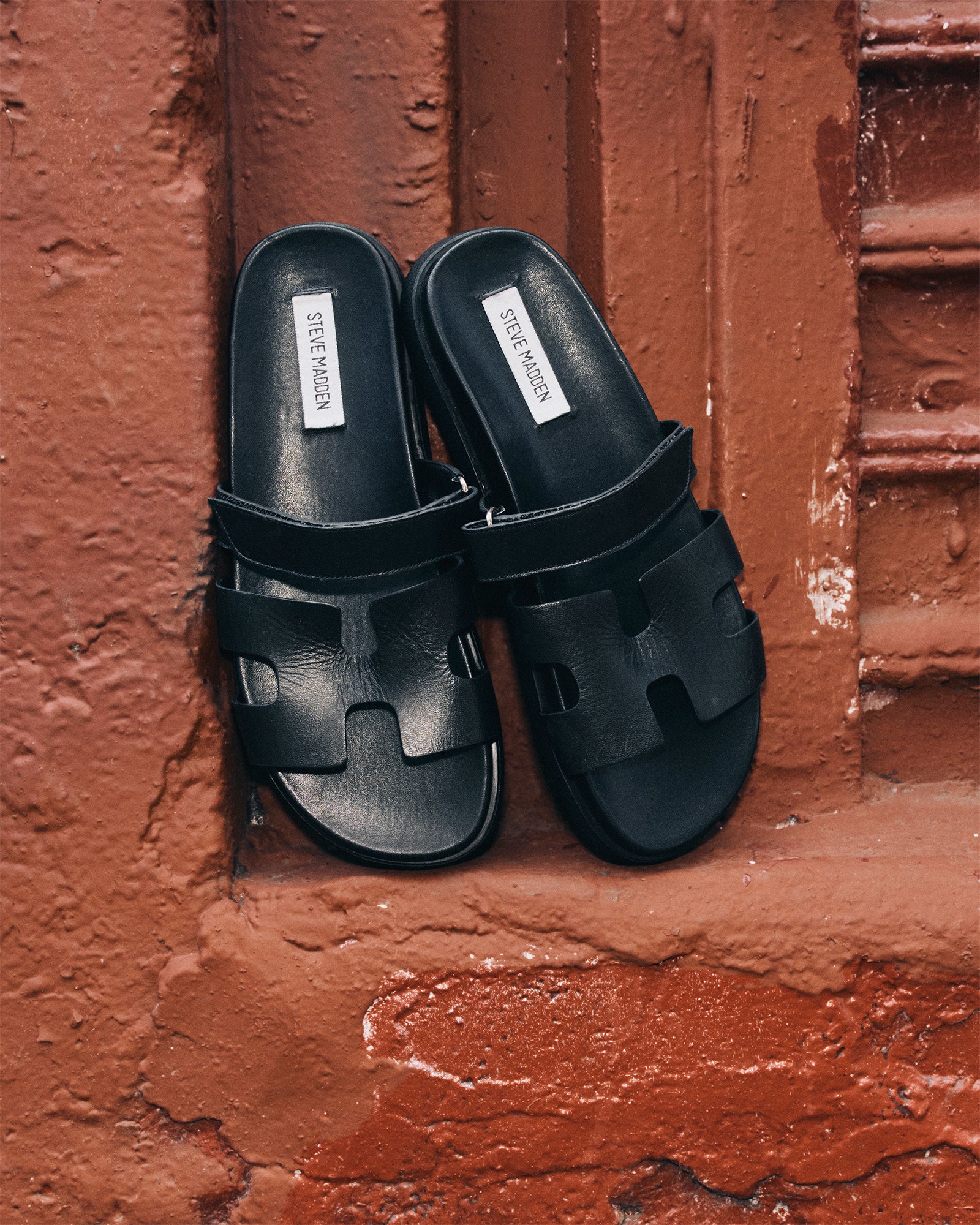 MAYVEN BLACK LEATHER - Women's Shoes - Steve Madden Canada - view 4