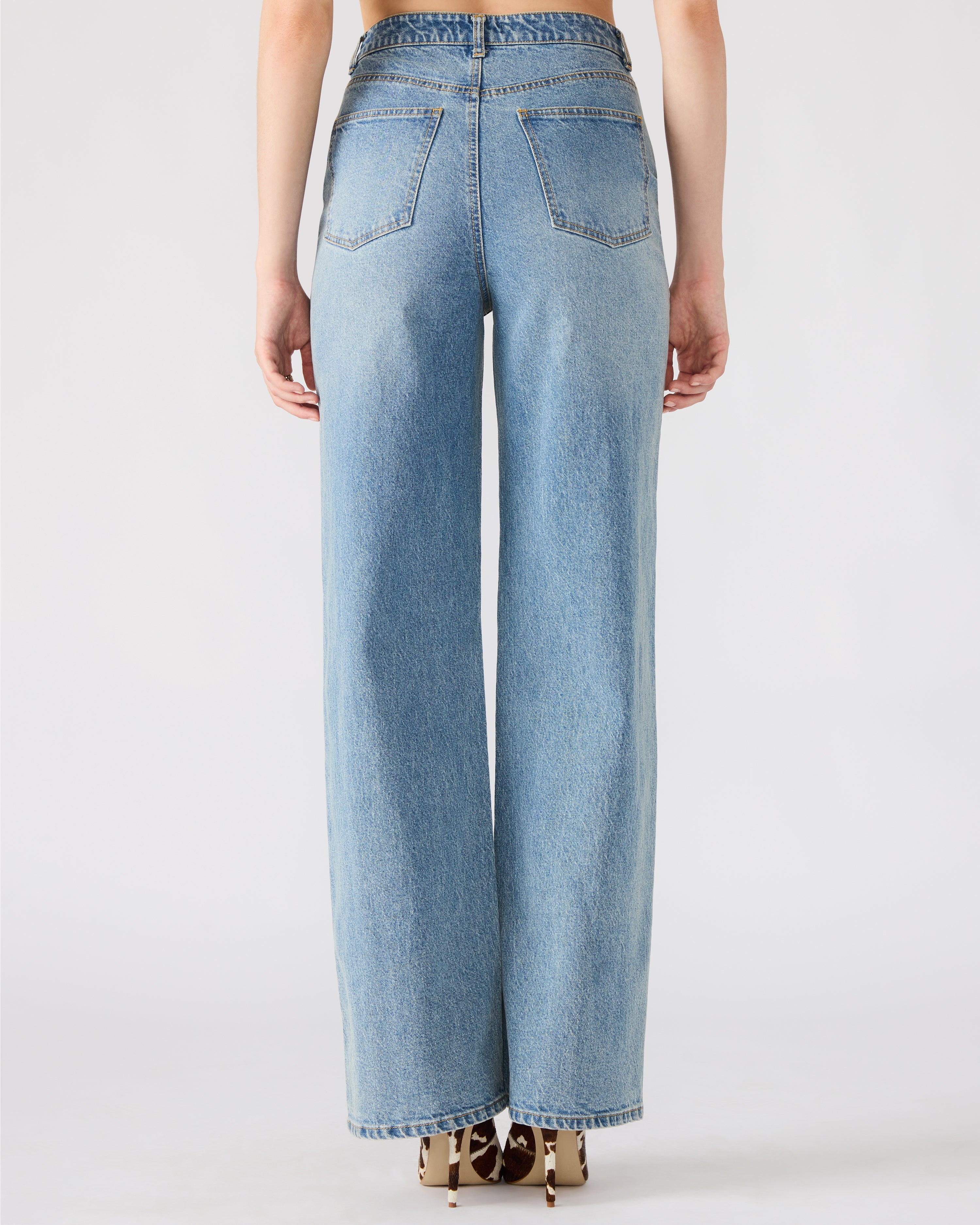 GERALDINE JEAN LIGHT BLUE DENIM - Clothing - Steve Madden Canada - view 5