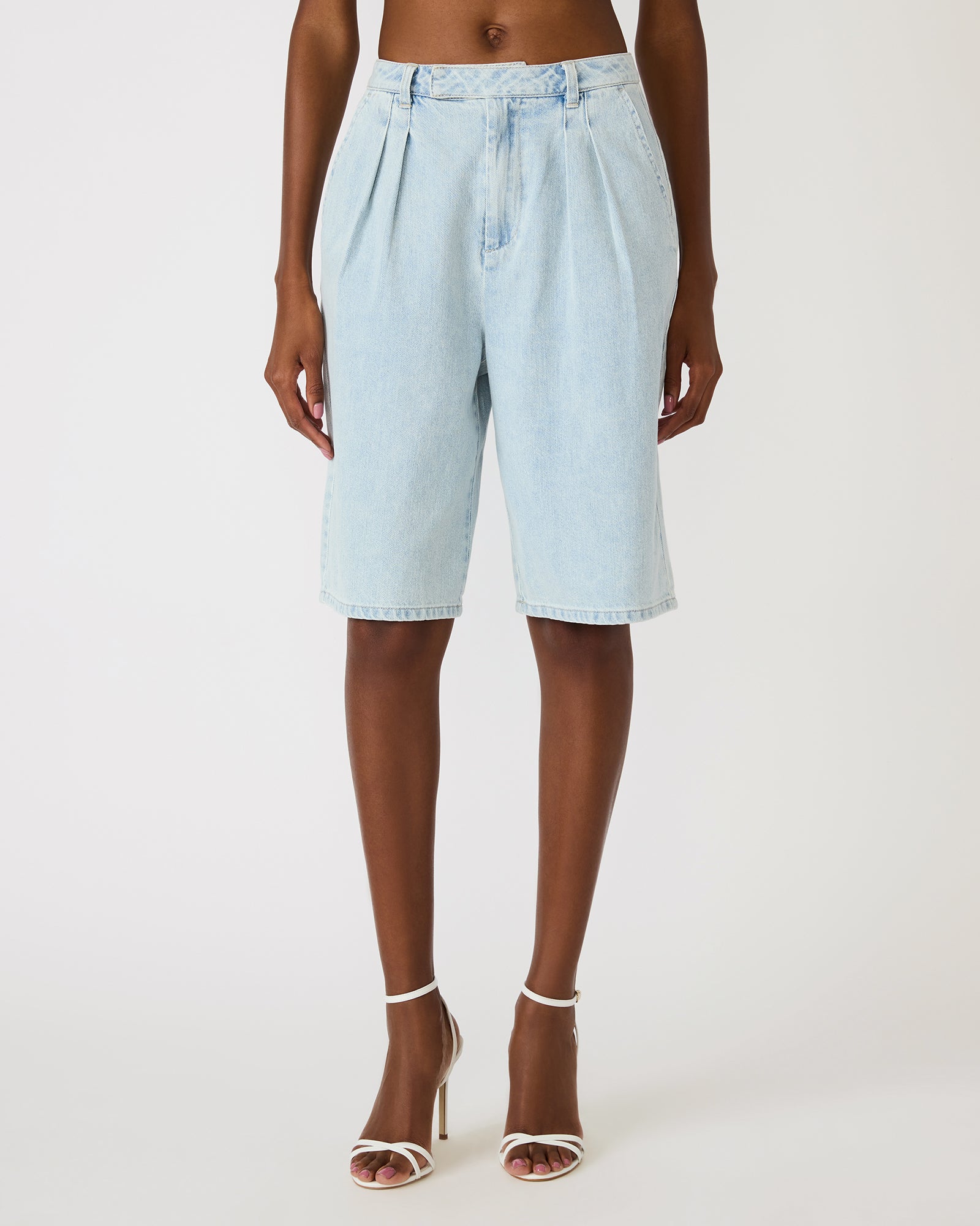 IVANA SHORT LIGHTWEIGHT DENIM - Clothing - Steve Madden Canada - view 3