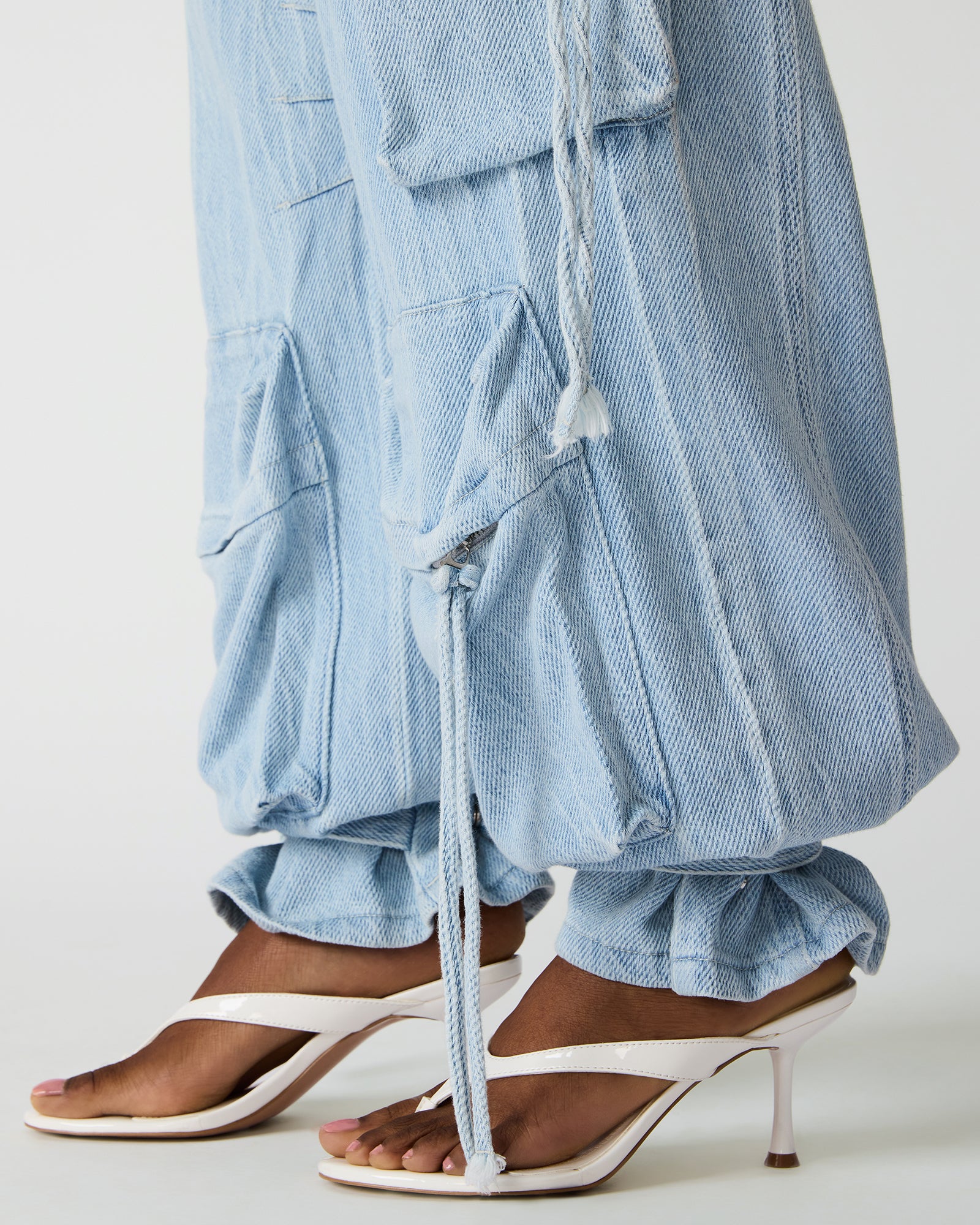 DUO PANT IN LIGHTWEIGHT DENIM BLUE - Clothing - Steve Madden Canada - view 4