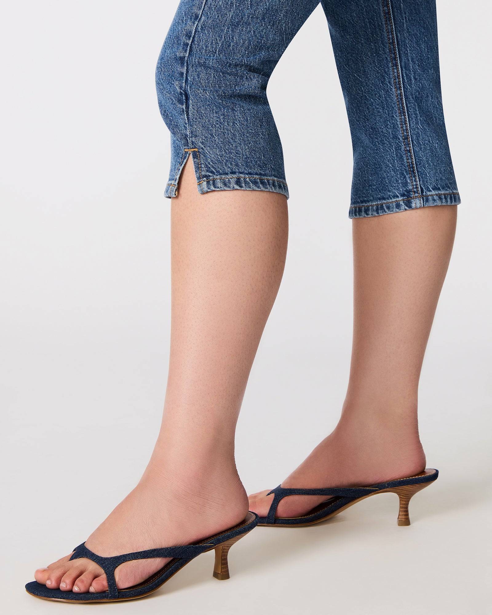 DEVAN CAPRI PANT INDIGO DENIM - Clothing - Steve Madden Canada - view 3
