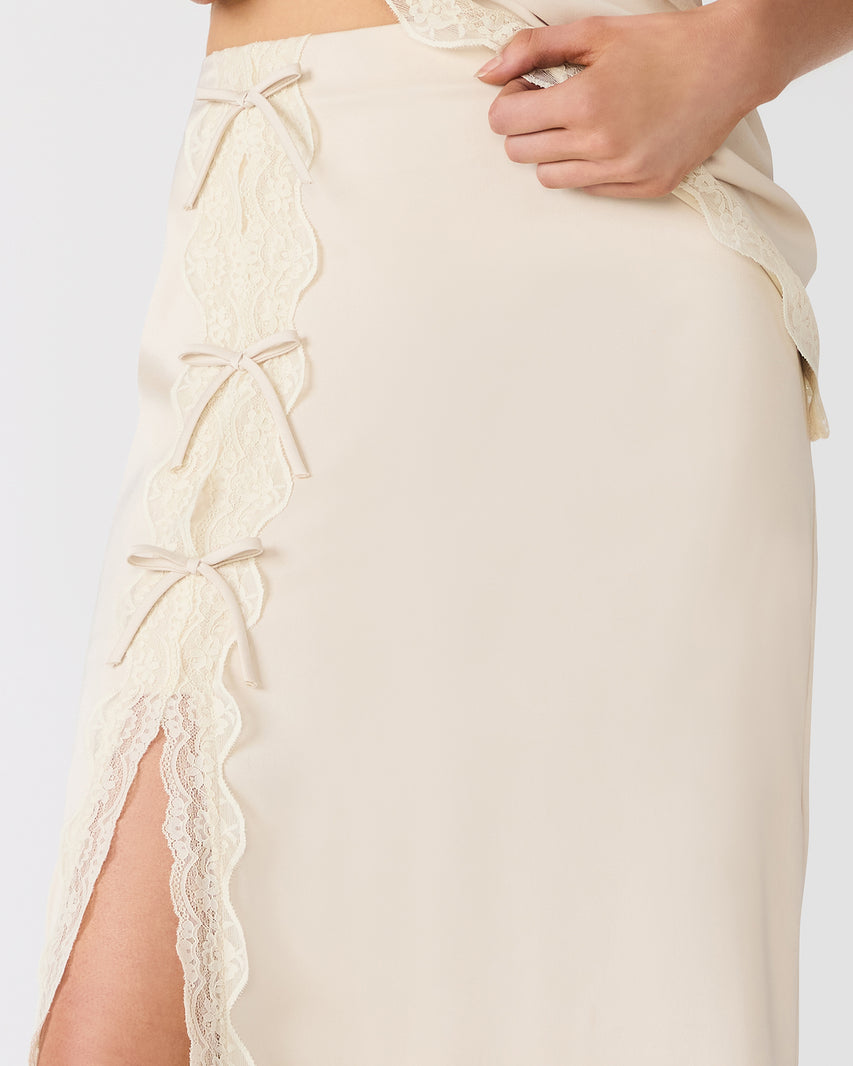 LISSANDRA SKIRT IVORY - Clothing - Steve Madden Canada - view 4