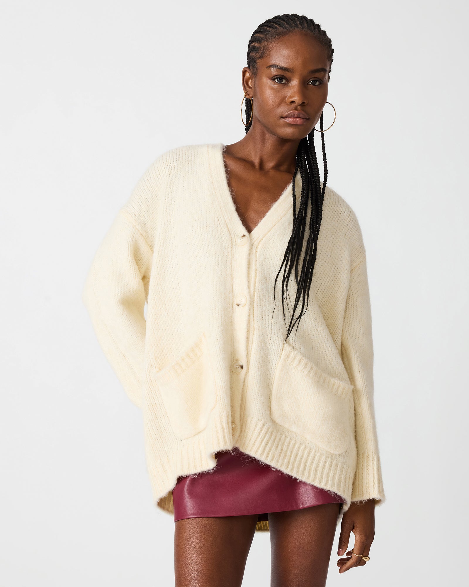 FINLEY SWEATER CREAM - Clothing - Steve Madden Canada