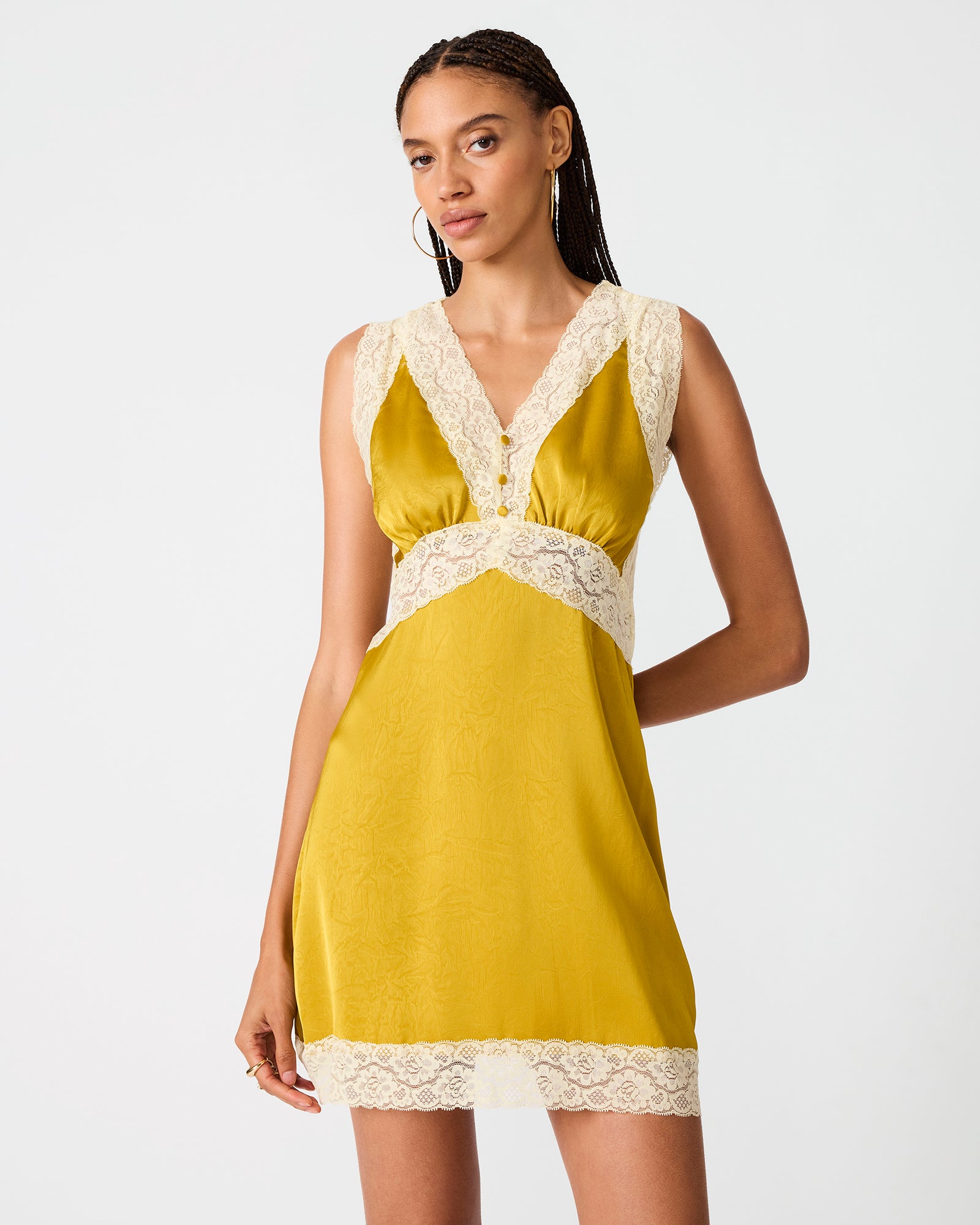 SAVANNA DRESS MUSTARD - Clothing - Steve Madden Canada