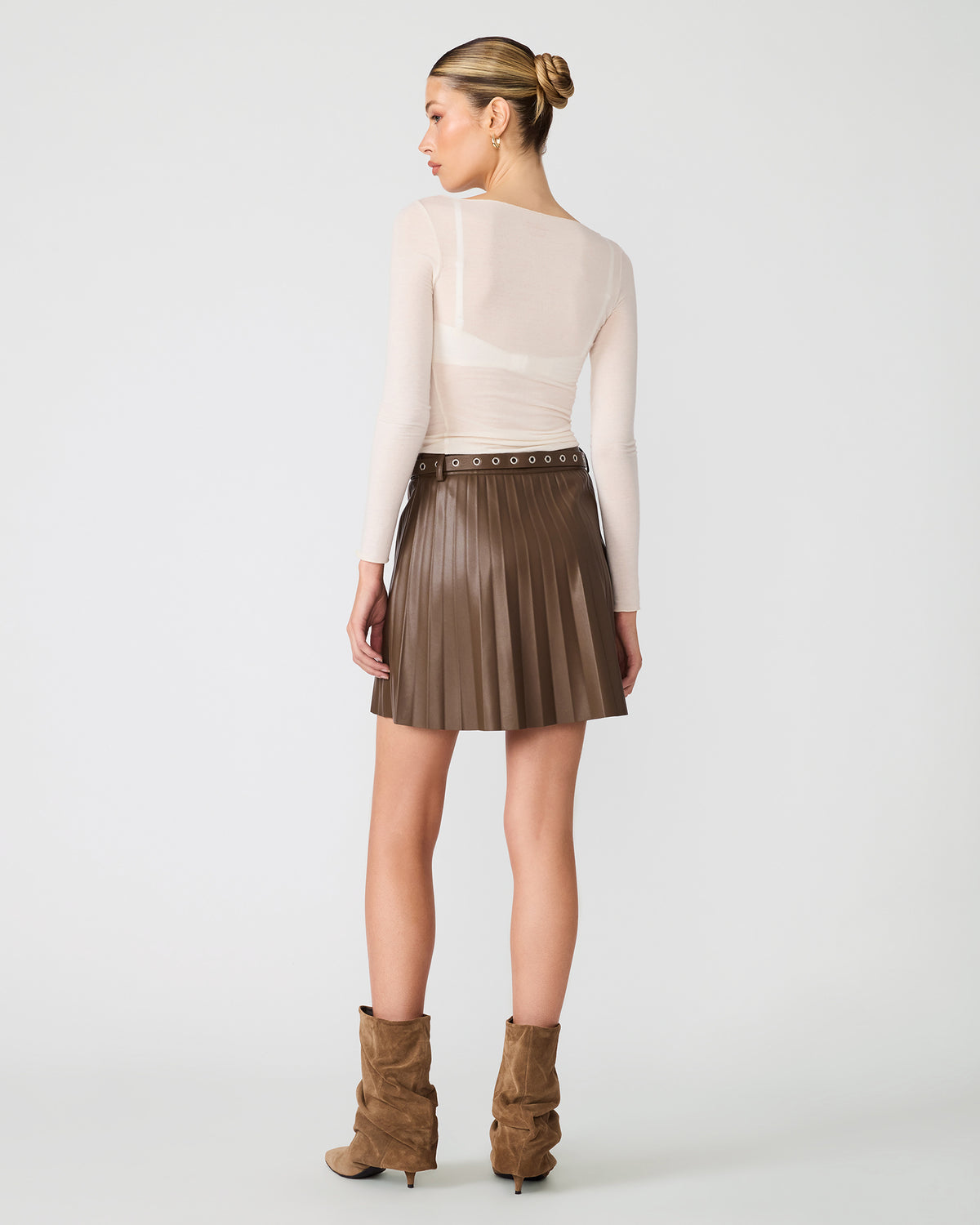 ISHA SKIRT COCOA - Clothing - Steve Madden Canada - view 5