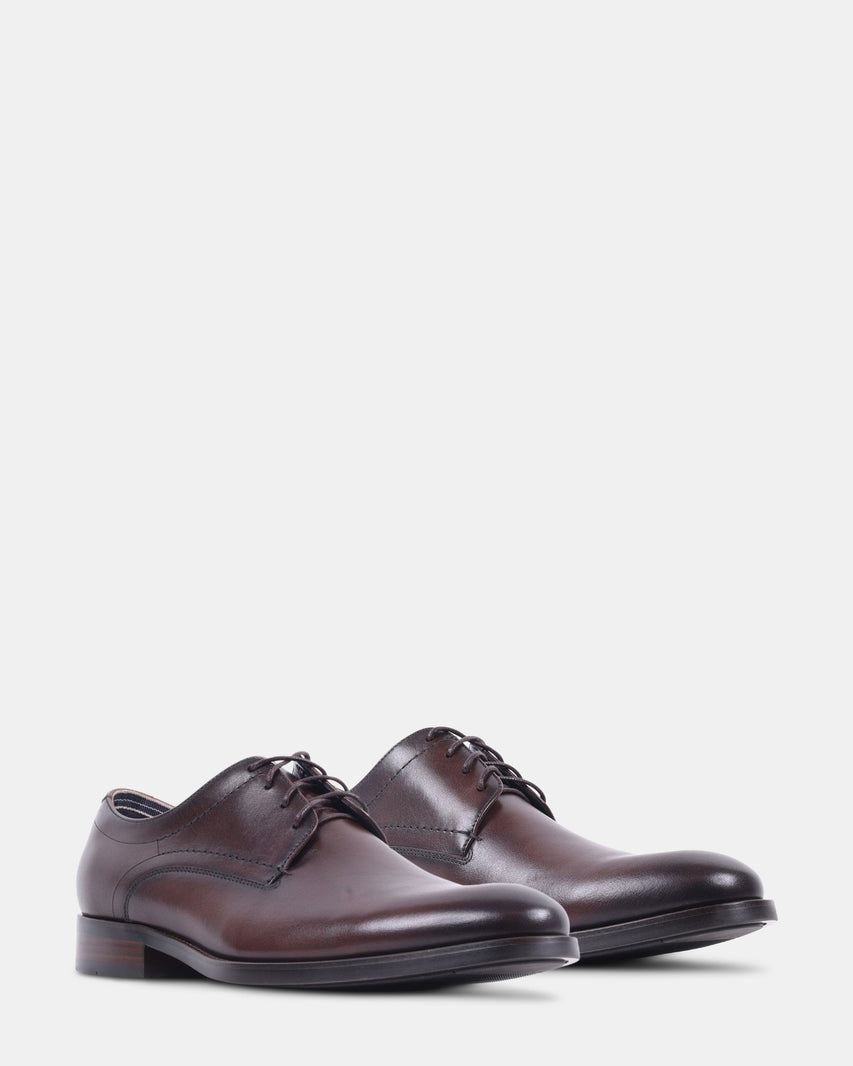 HELFANT BROWN LEATHER - Men's Shoes - Steve Madden Canada - view 2