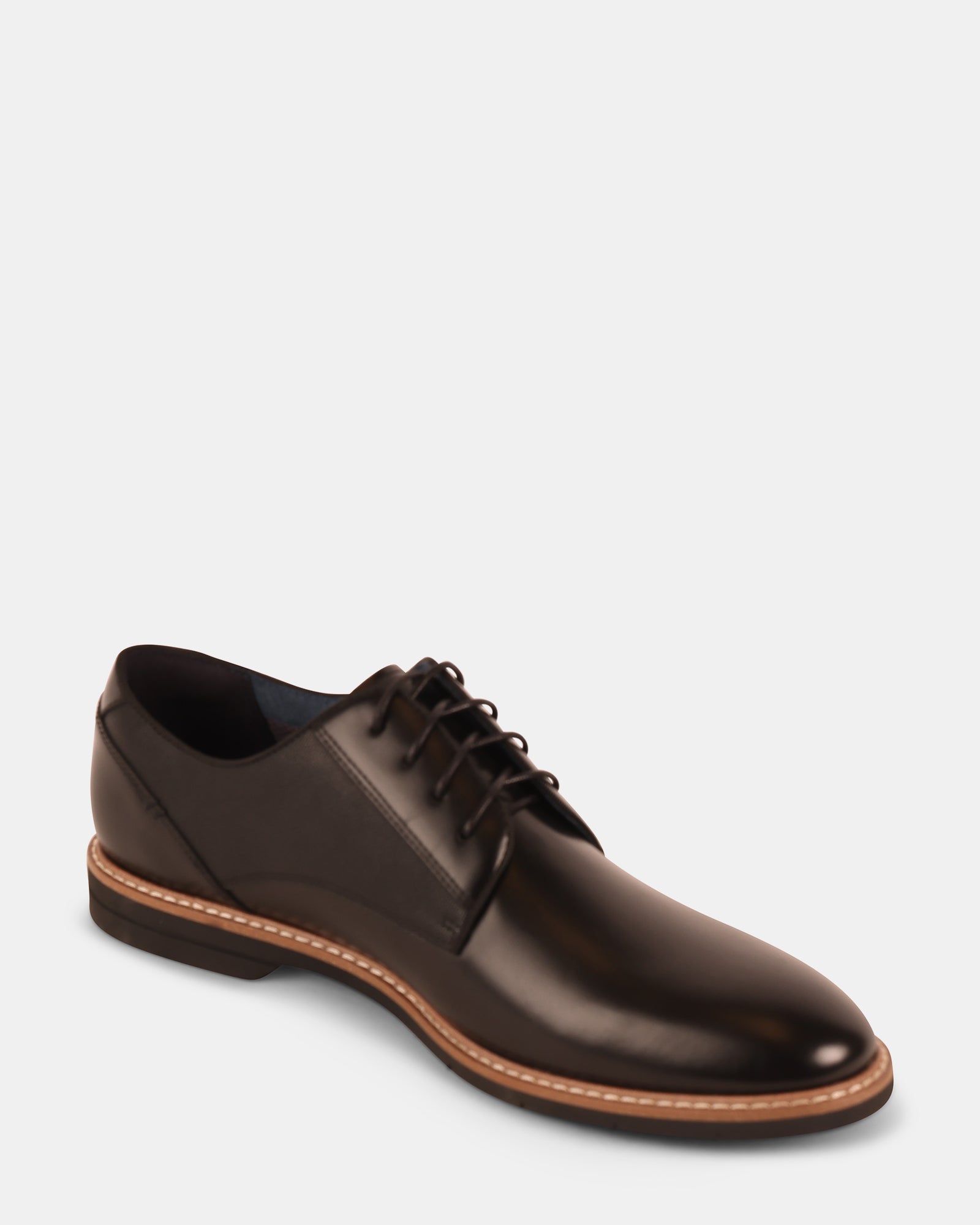 MAKLIN BLACK - Men's Shoes - Steve Madden Canada - view 2