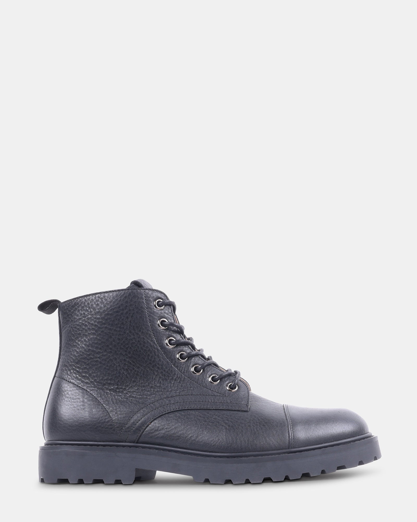 UGGO BLACK LEATHER - Men's Shoes - Steve Madden Canada