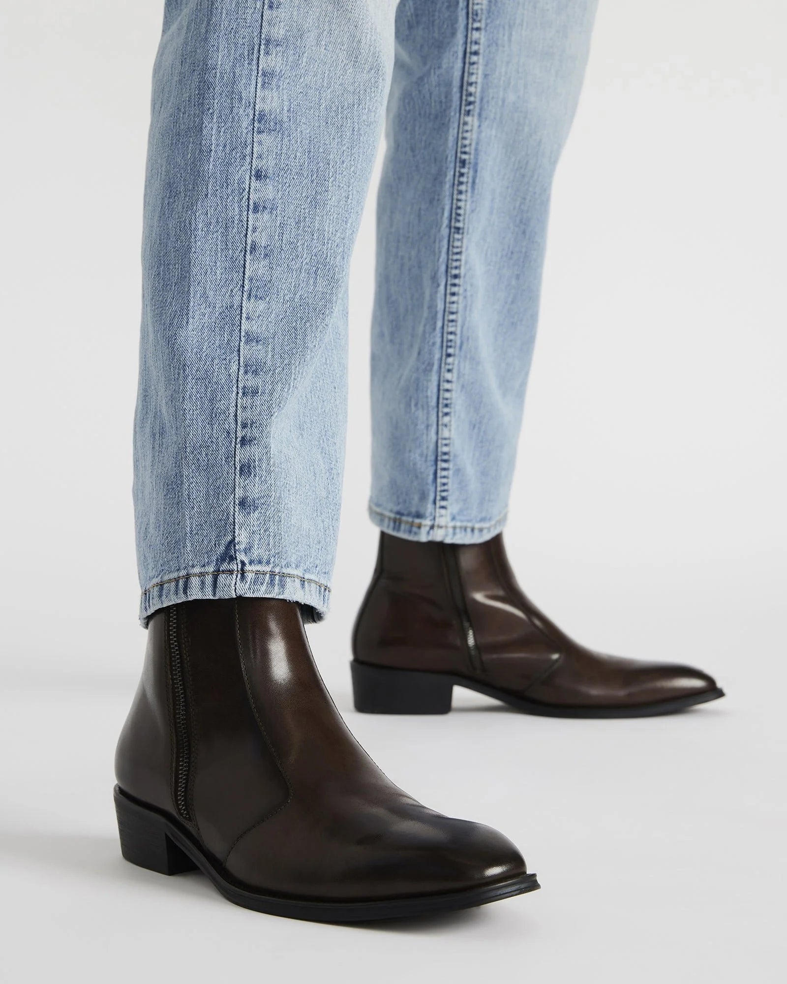 haynes tobacco suede reviews Steve Madden Men's Haynes, Black Leather, 13 Manufactured by the renowned brand Sidi Timeless. Effortless. Essential. HAYNES boot