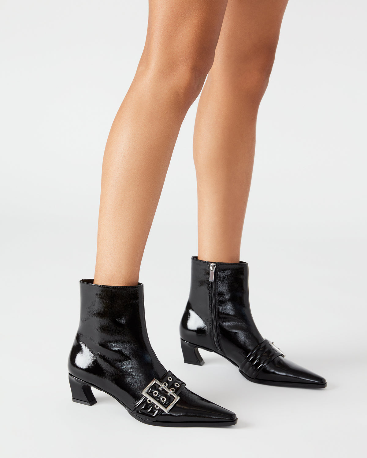AXTON BLACK PATENT - Women's Shoes - Steve Madden Canada - view 2