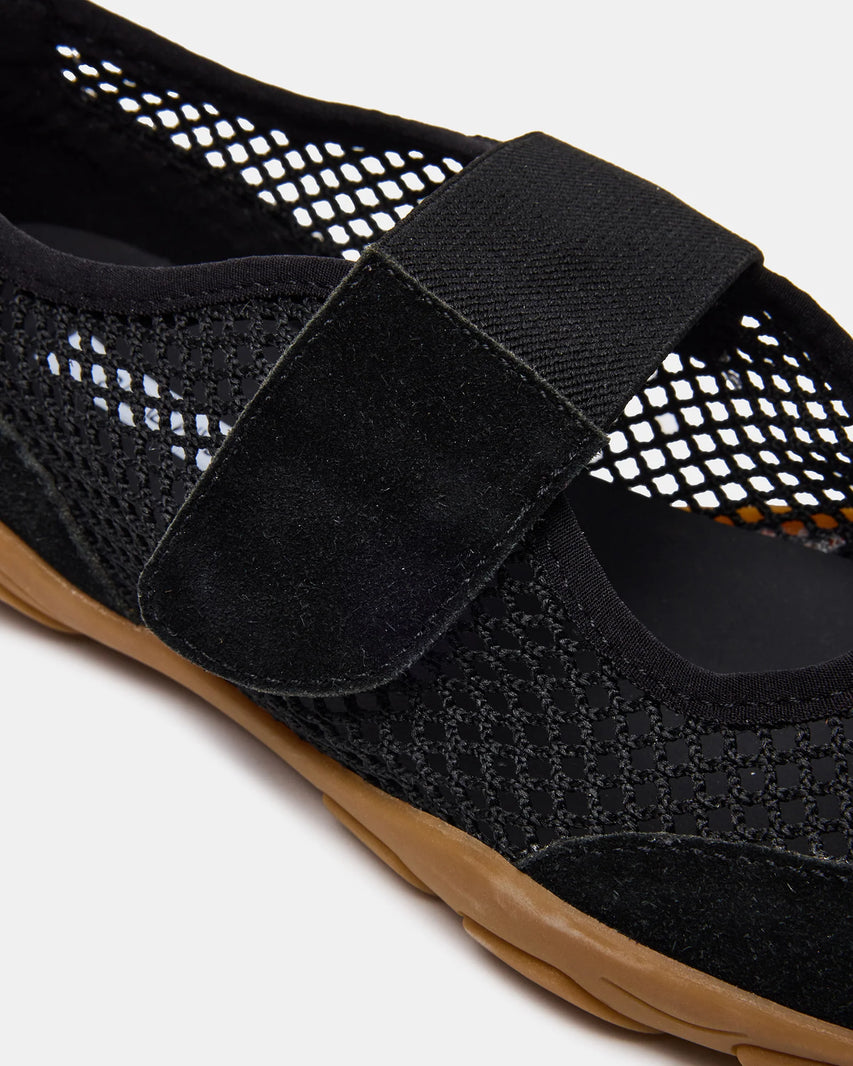 BANKSS BLACK - Women's Shoes - Steve Madden Canada - view 3