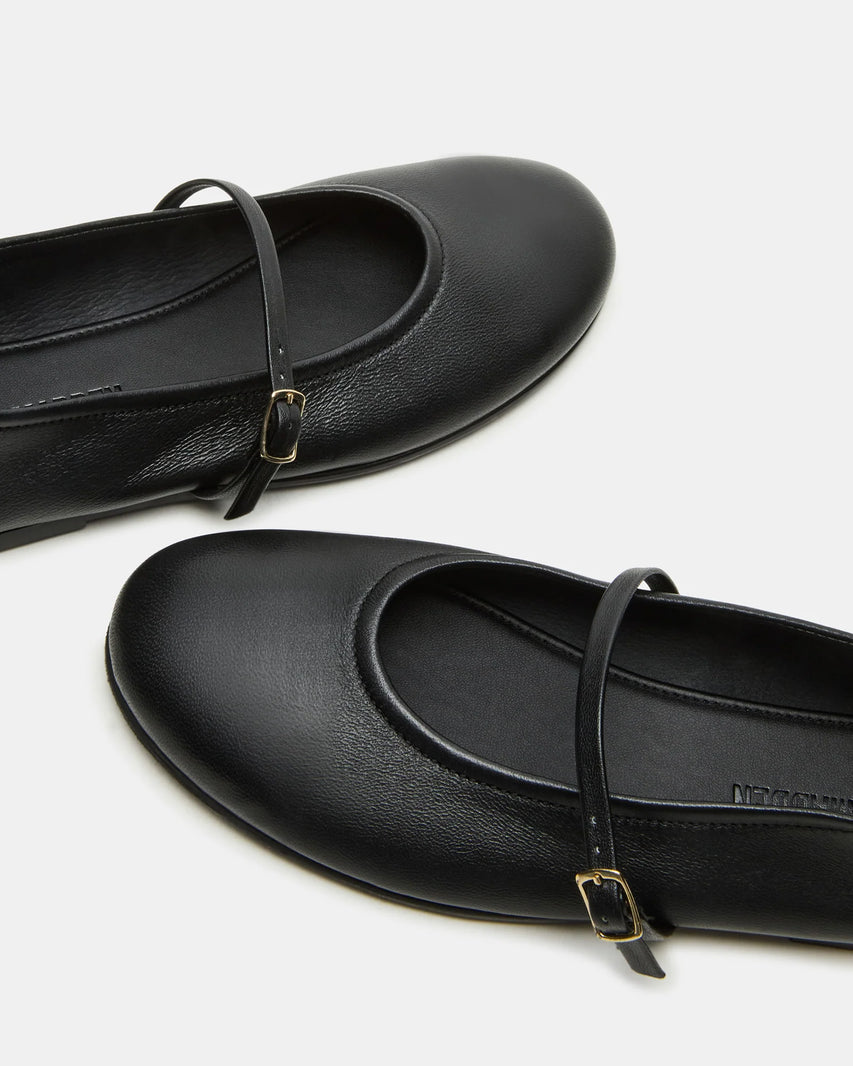 BESETTE BLACK LEATHER - Women's Shoes - Steve Madden Canada - view 4