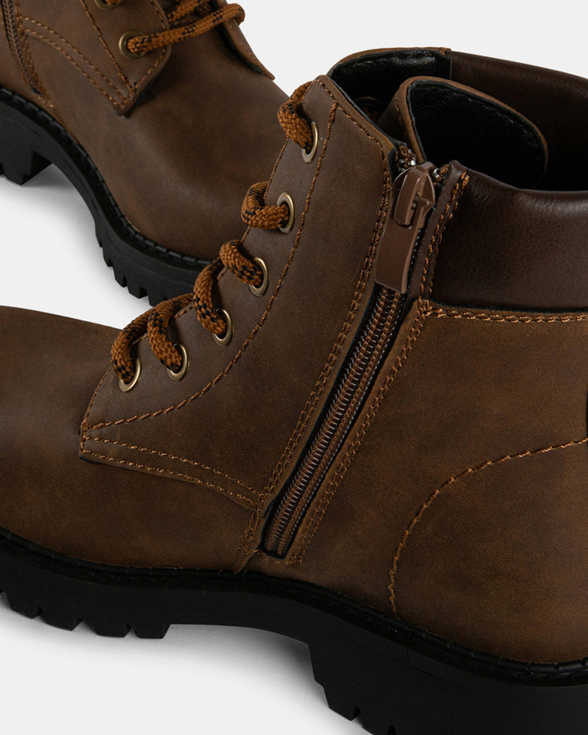 BOOSTER BROWN - Women's Shoes - Steve Madden Canada