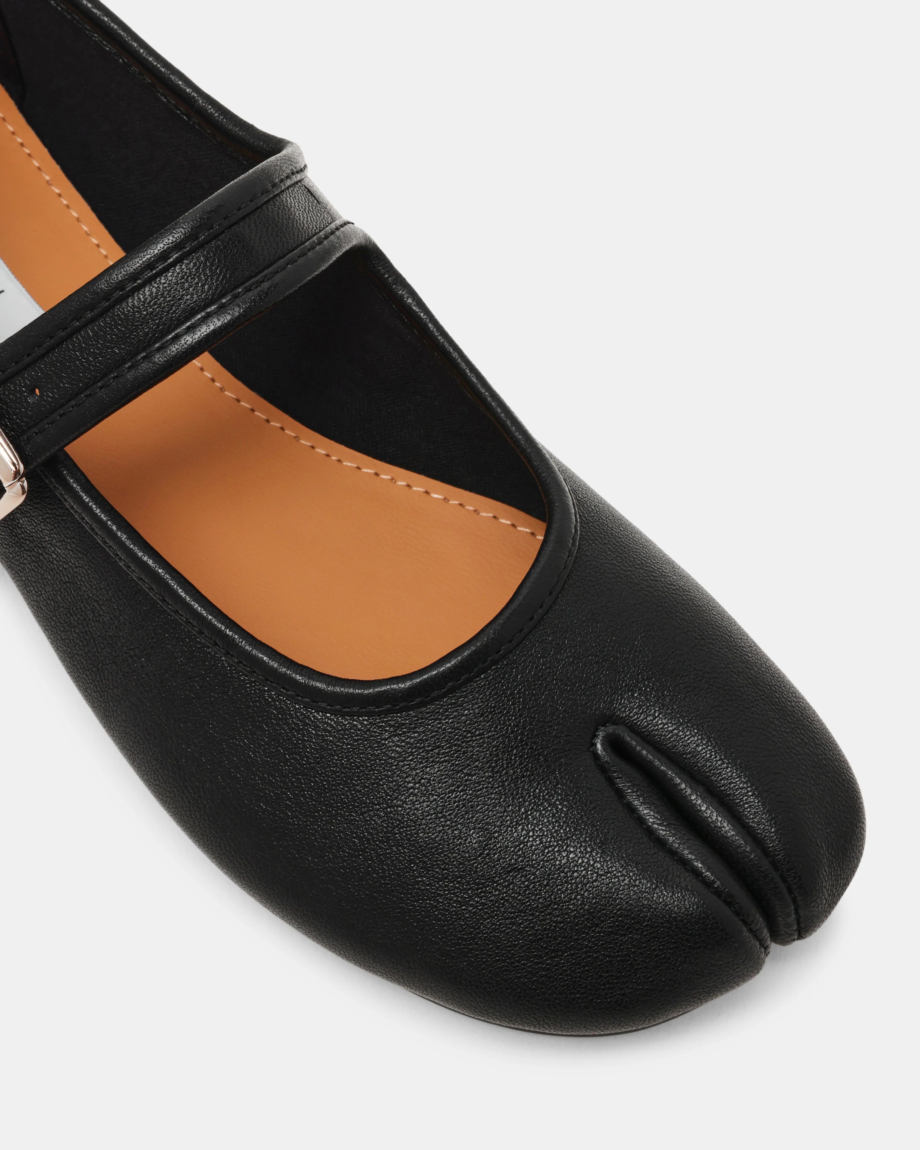 CALARA BLACK LEATHER - Women's Shoes - Steve Madden Canada - view 3