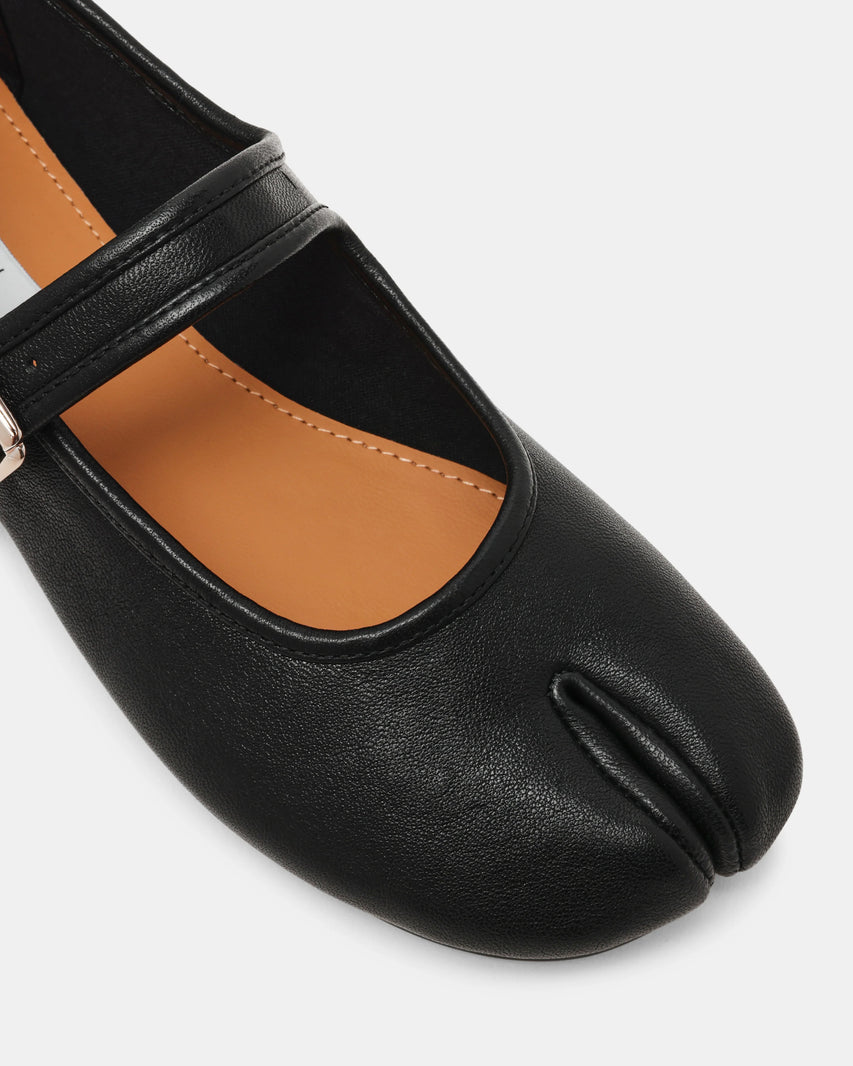 CALARA BLACK LEATHER - Women's Shoes - Steve Madden Canada - view 3