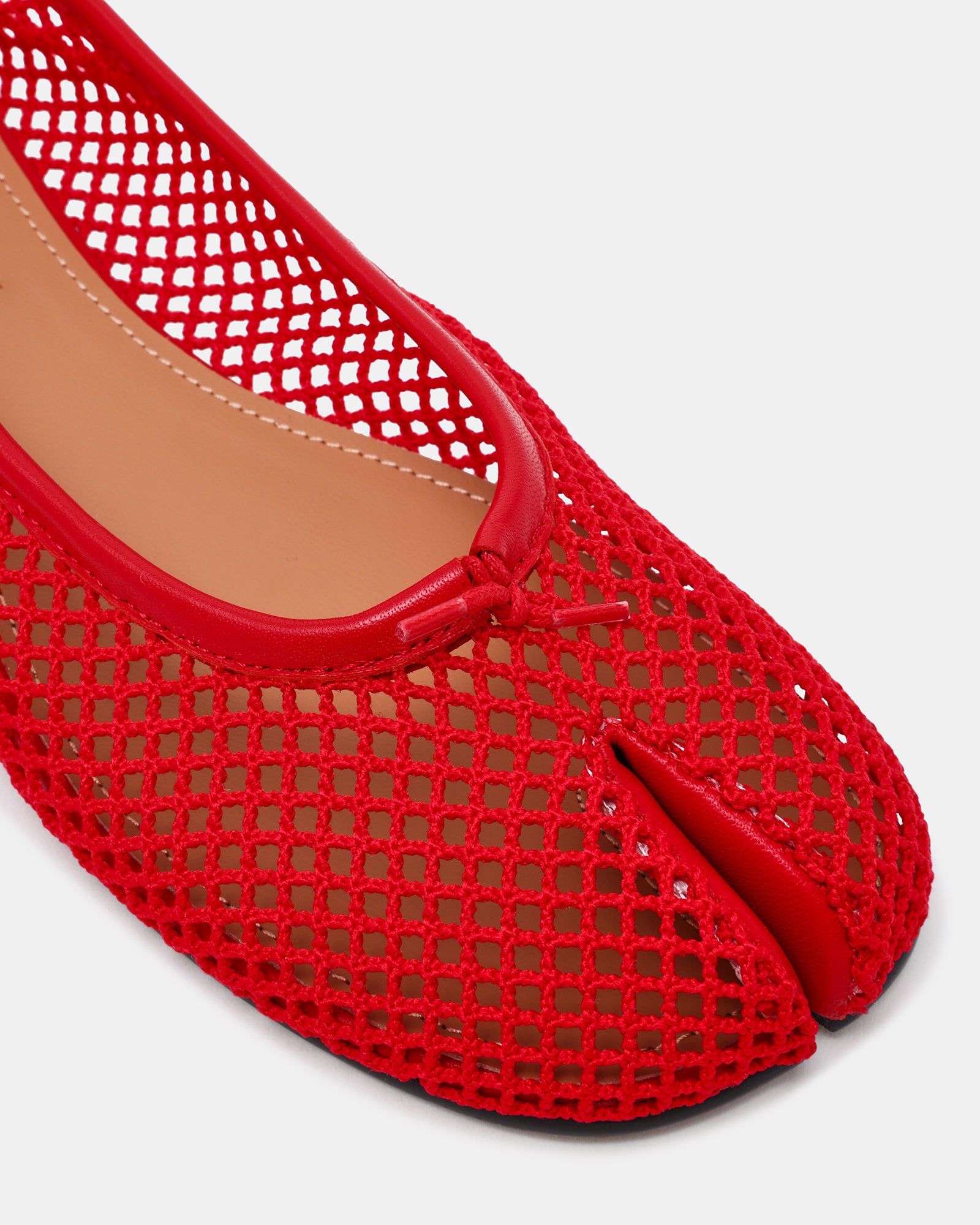 CALICO-M RED - Women's Shoes - Steve Madden Canada - view 3