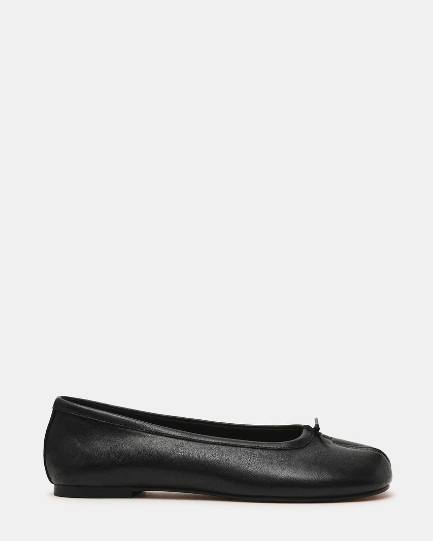 CALICO BLACK LEATHER - Women's Shoes - Steve Madden Canada - view 3