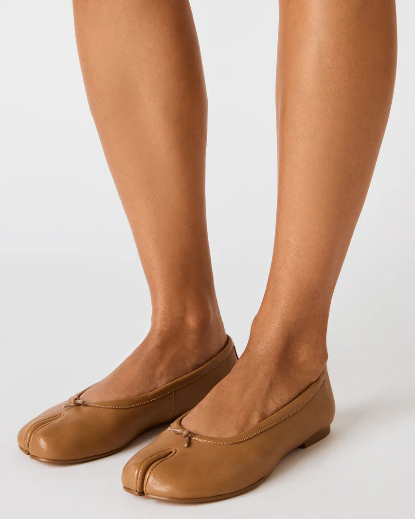 CALICO TAN LEATHER - Women's Shoes - Steve Madden Canada - view 2
