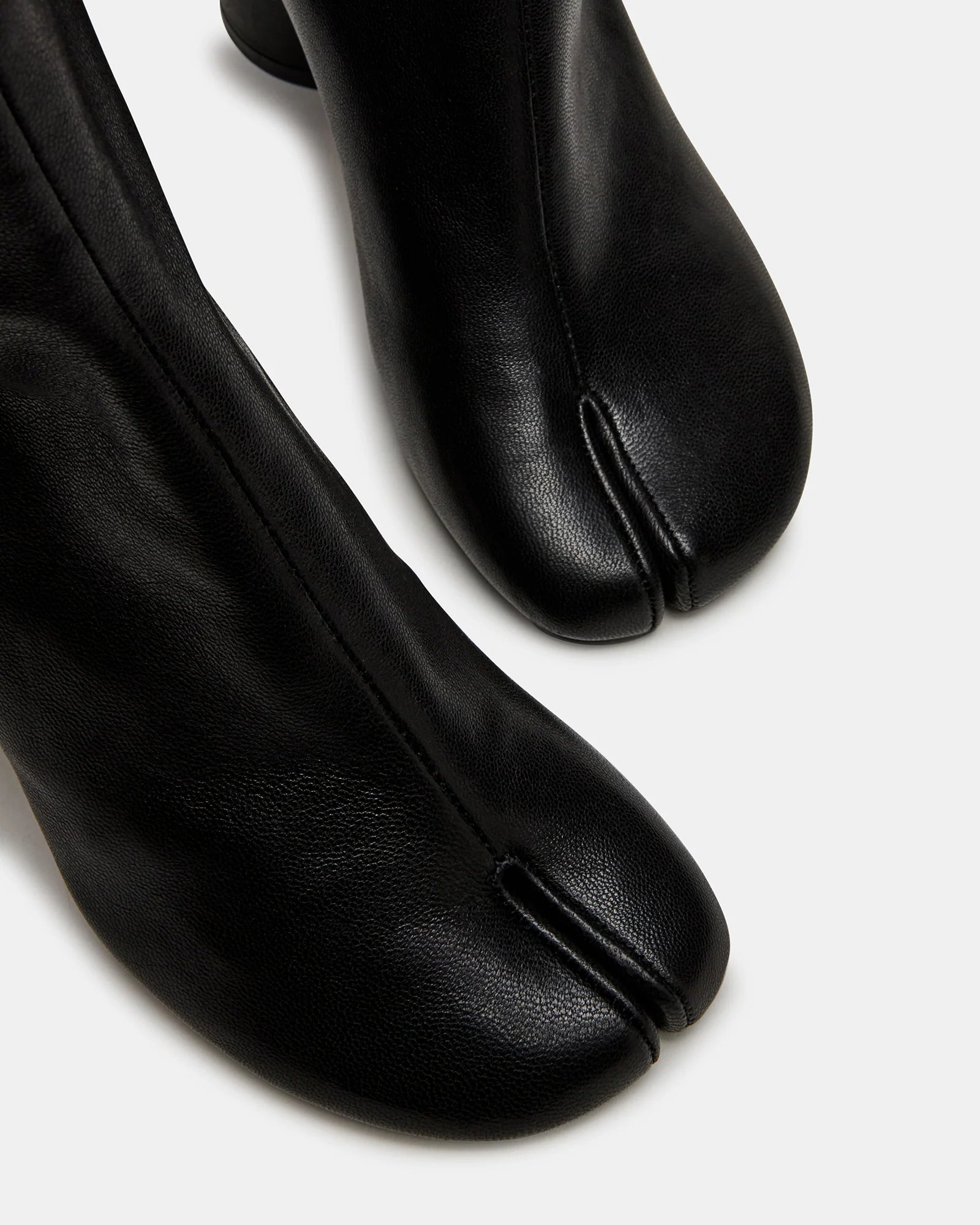 CARO BLACK LEATHER - Women's Shoes - Steve Madden Canada - view 4