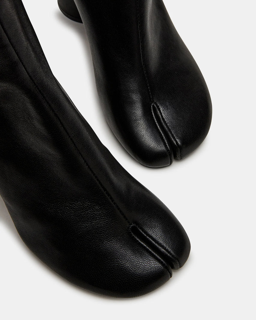 CARO BLACK LEATHER - Women's Shoes - Steve Madden Canada - view 4