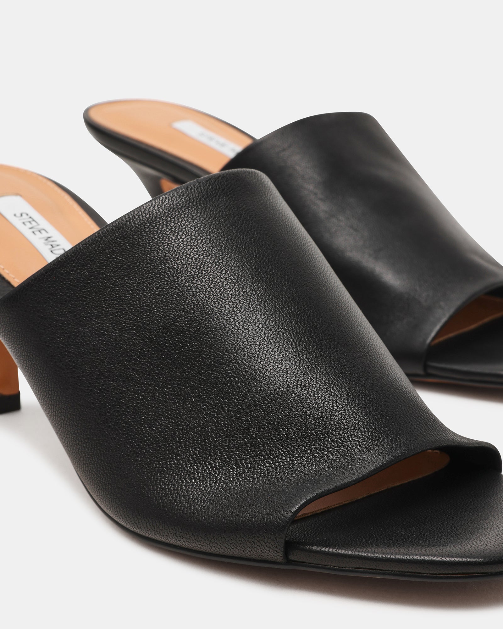 CIERAA BLACK LEATHER - Women's Shoes - Steve Madden Canada - view 3