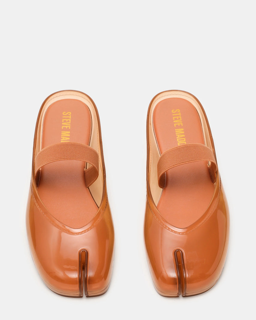 COVA BLUSH - Women's Shoes - Steve Madden Canada - view 5