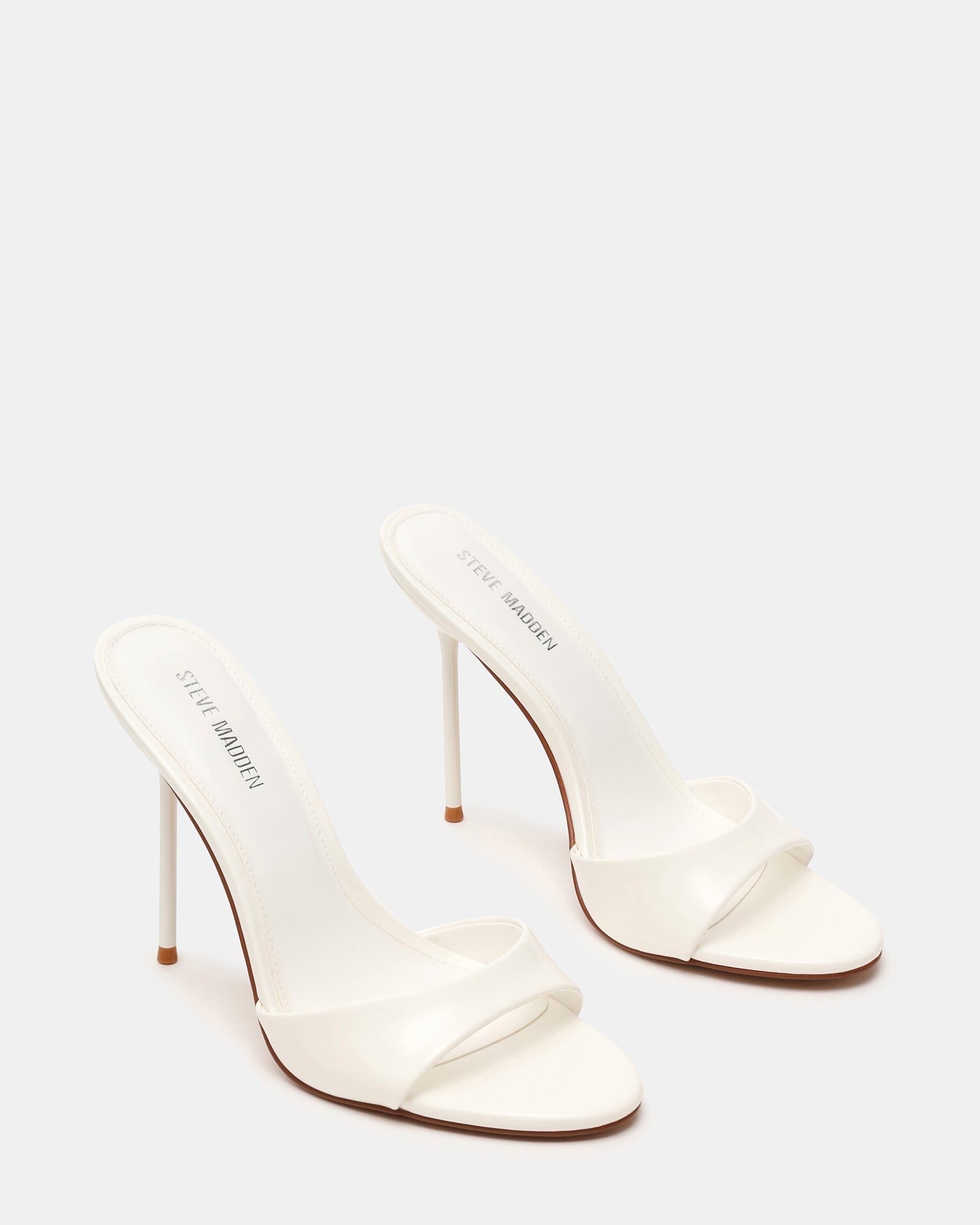 DAVINA WHITE PATENT - Women's Shoes - Steve Madden Canada - view 2