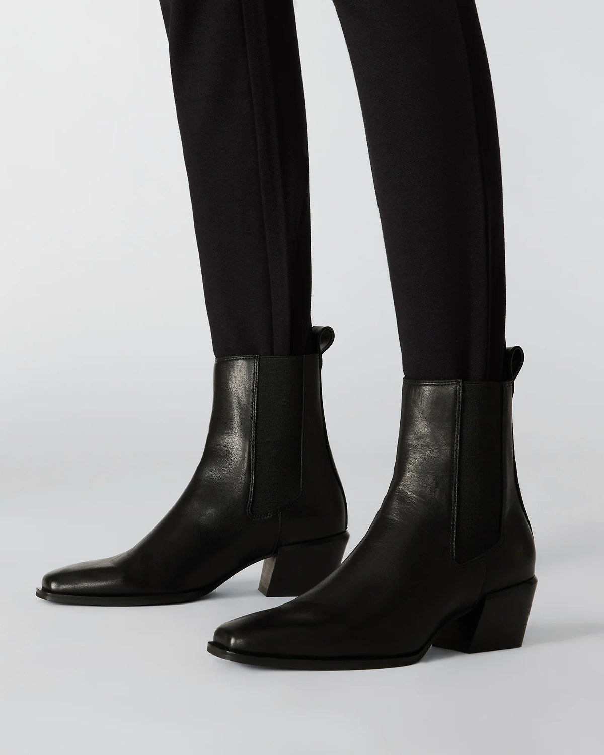 DAXEN BLACK LEATHER - Women's Shoes - Steve Madden Canada - view 2