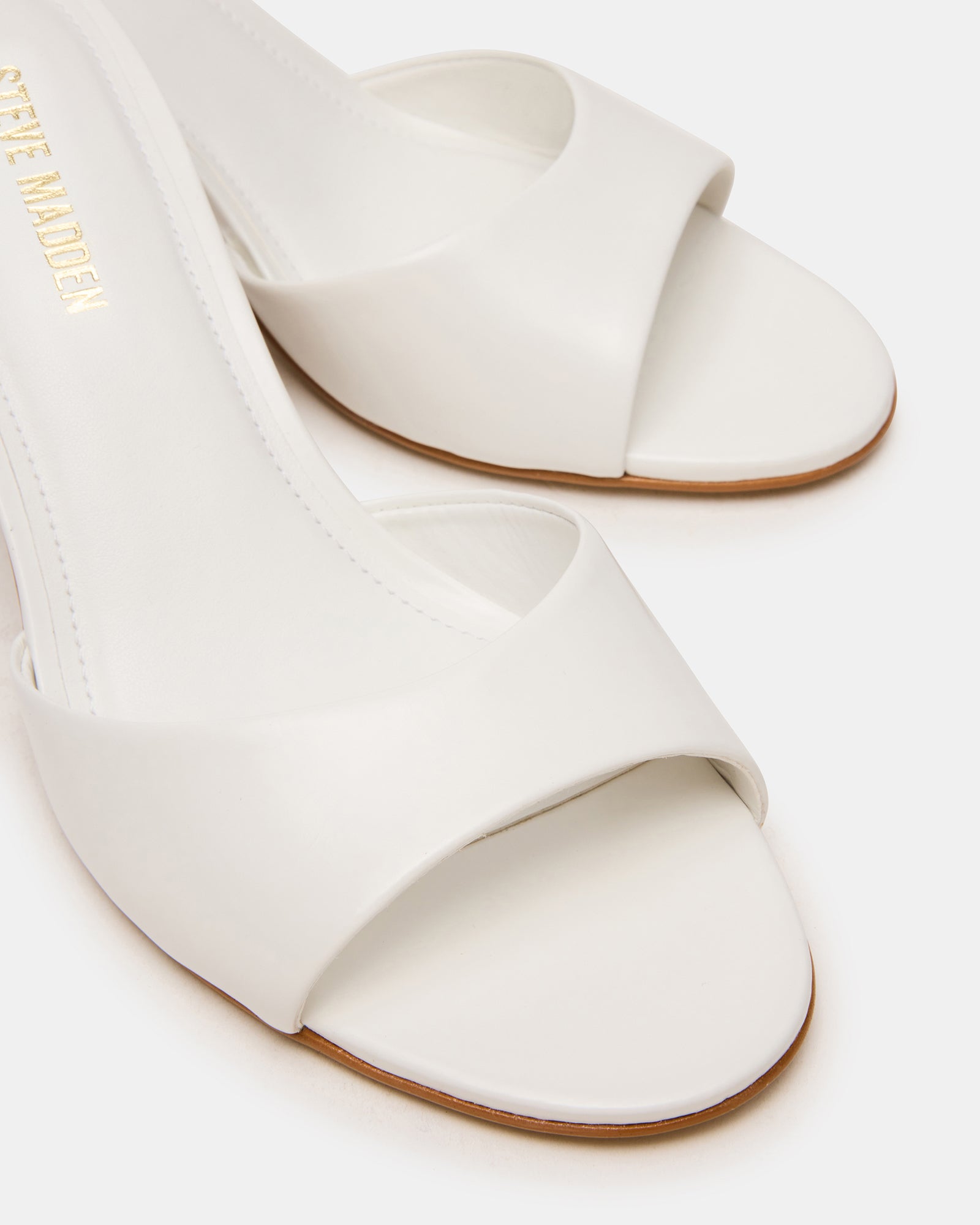 KENDRIX WHITE LEATHER - Women's Shoes - Steve Madden Canada - view 4