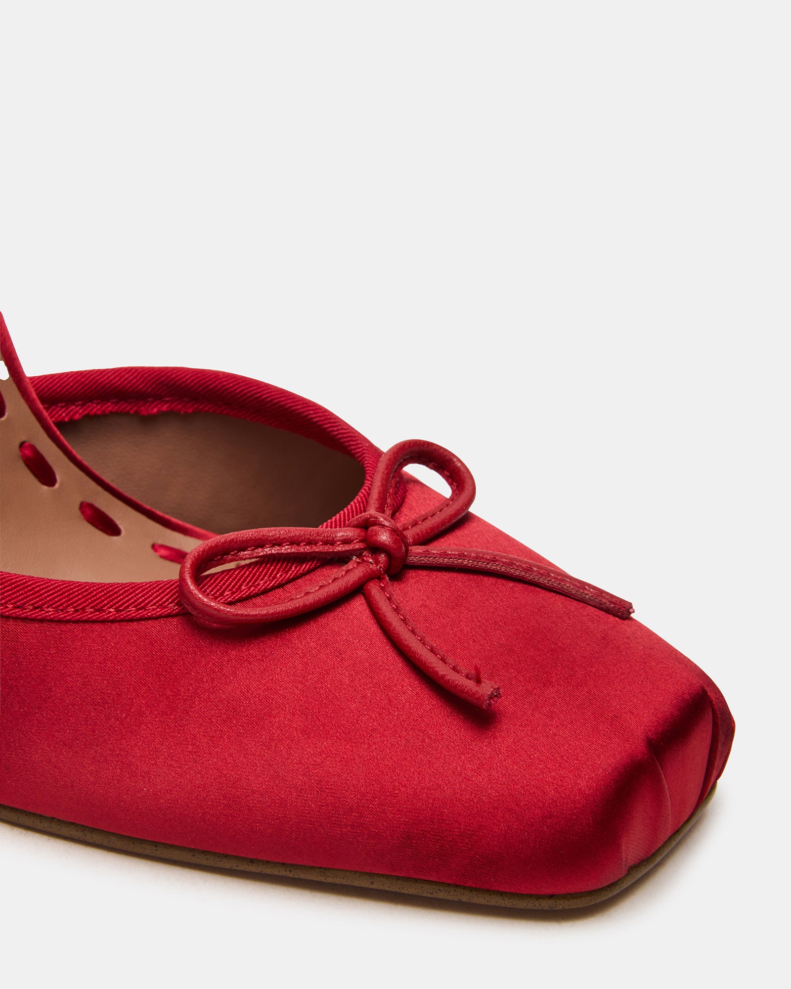 LARINA RED SATIN - Women's Shoes - Steve Madden Canada
