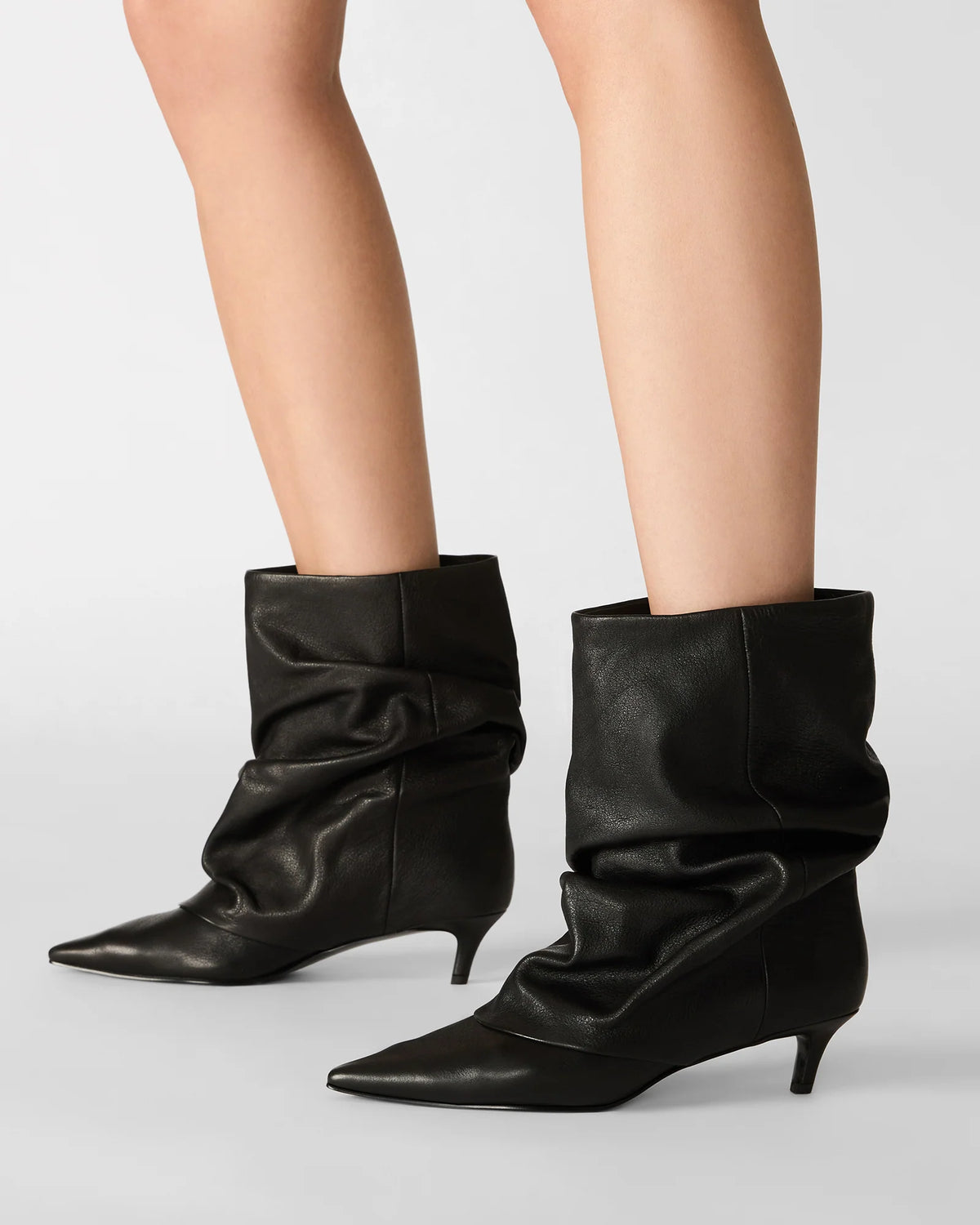 LENNOX BLACK LEATHER - Women's Shoes - Steve Madden Canada - view 2