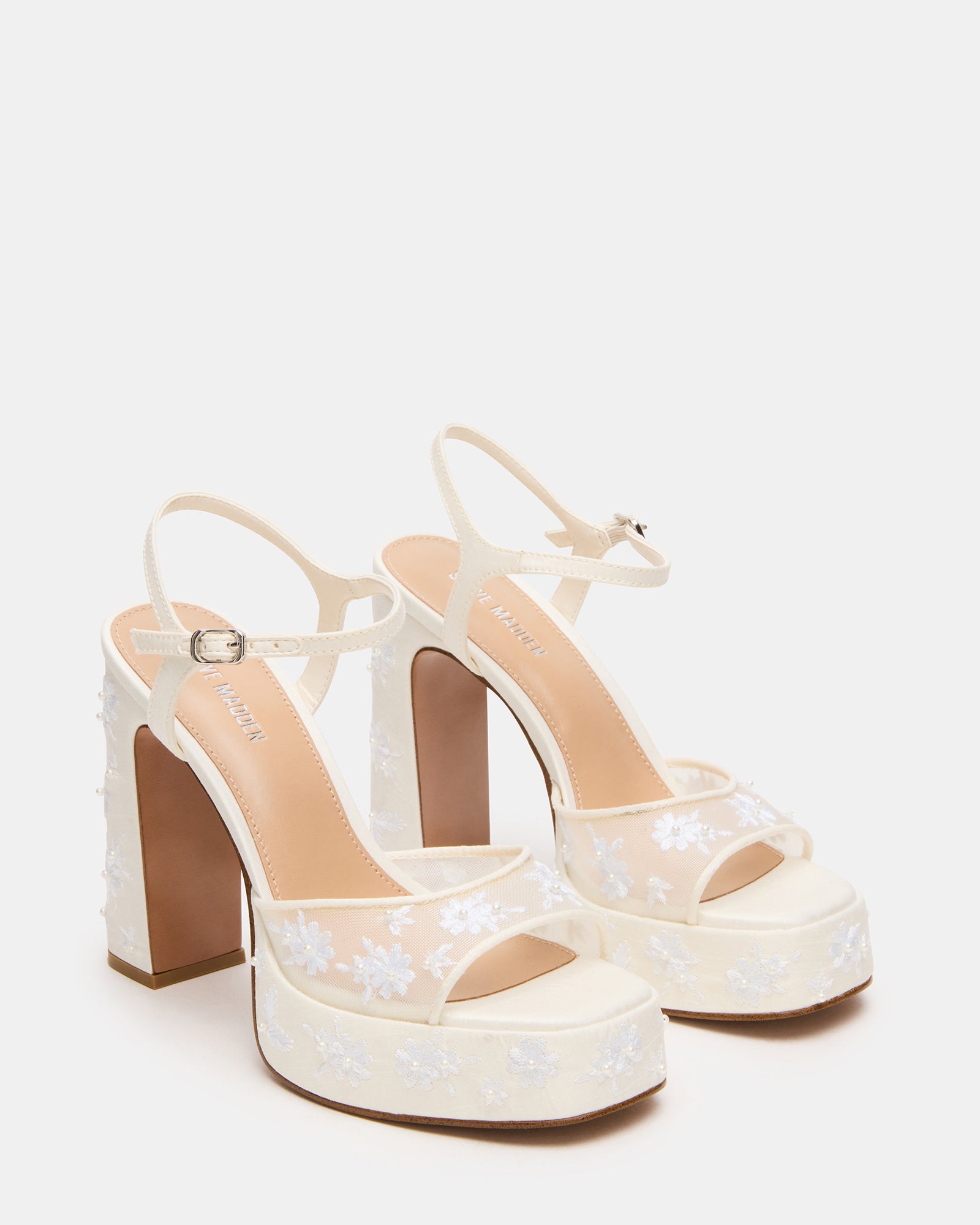 LIANDRA-E WHITE - Women's Shoes - Steve Madden Canada - view 3