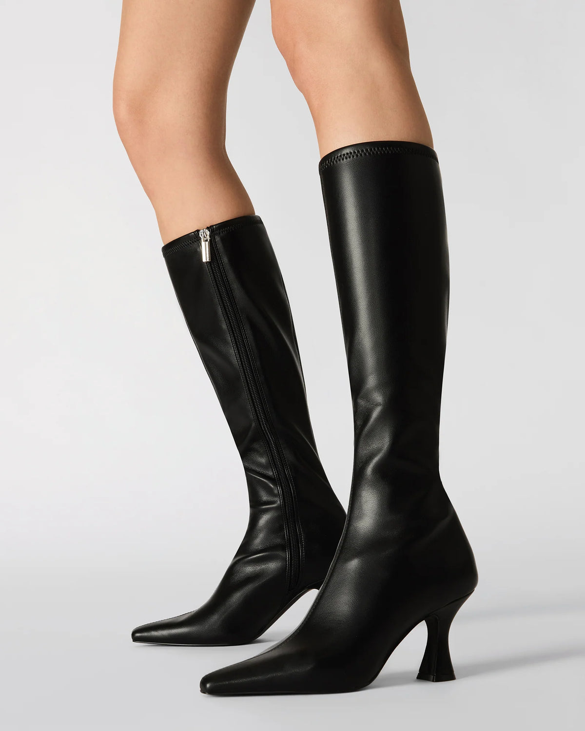 NOTTA BLACK - Women's Shoes - Steve Madden Canada - view 2
