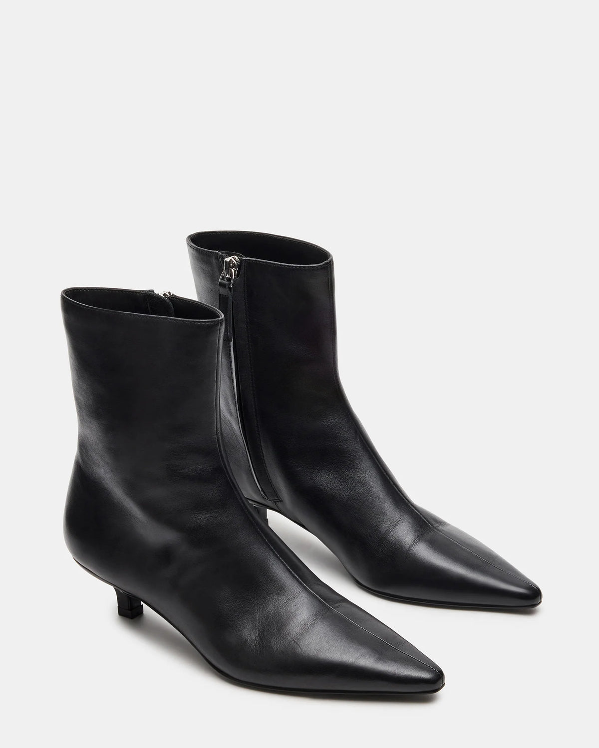 VILE BLACK LEATHER - Women's Shoes - Steve Madden Canada - view 2