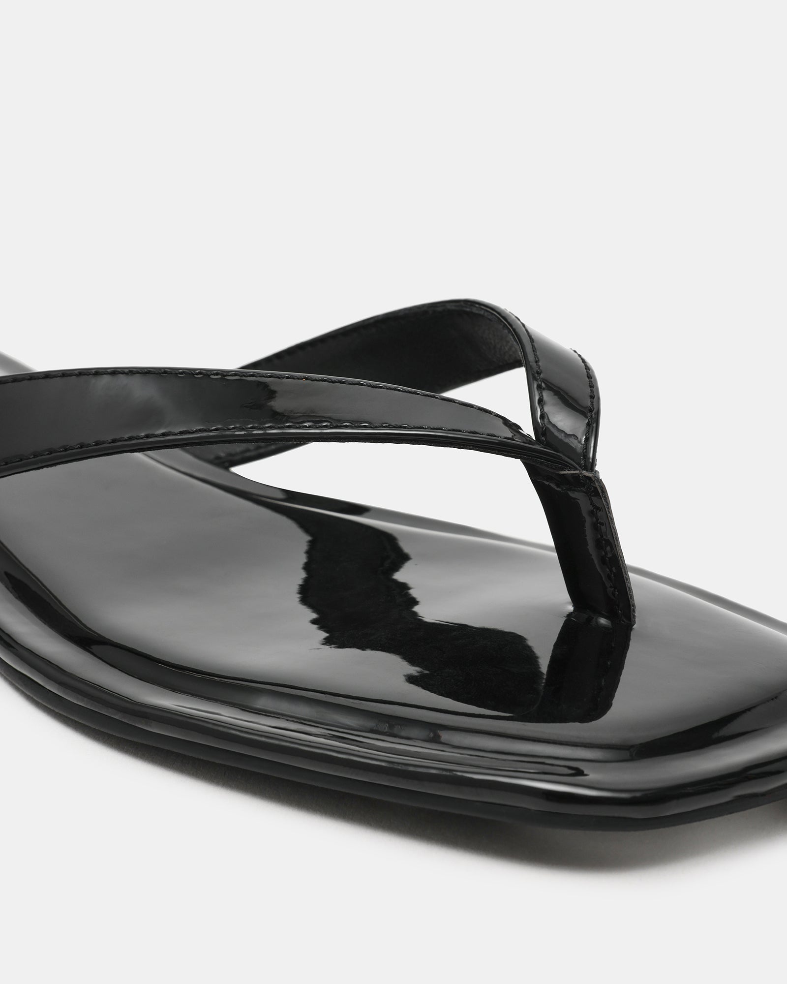 TRELLA BLACK PATENT - Women's Shoes - Steve Madden Canada - view 4