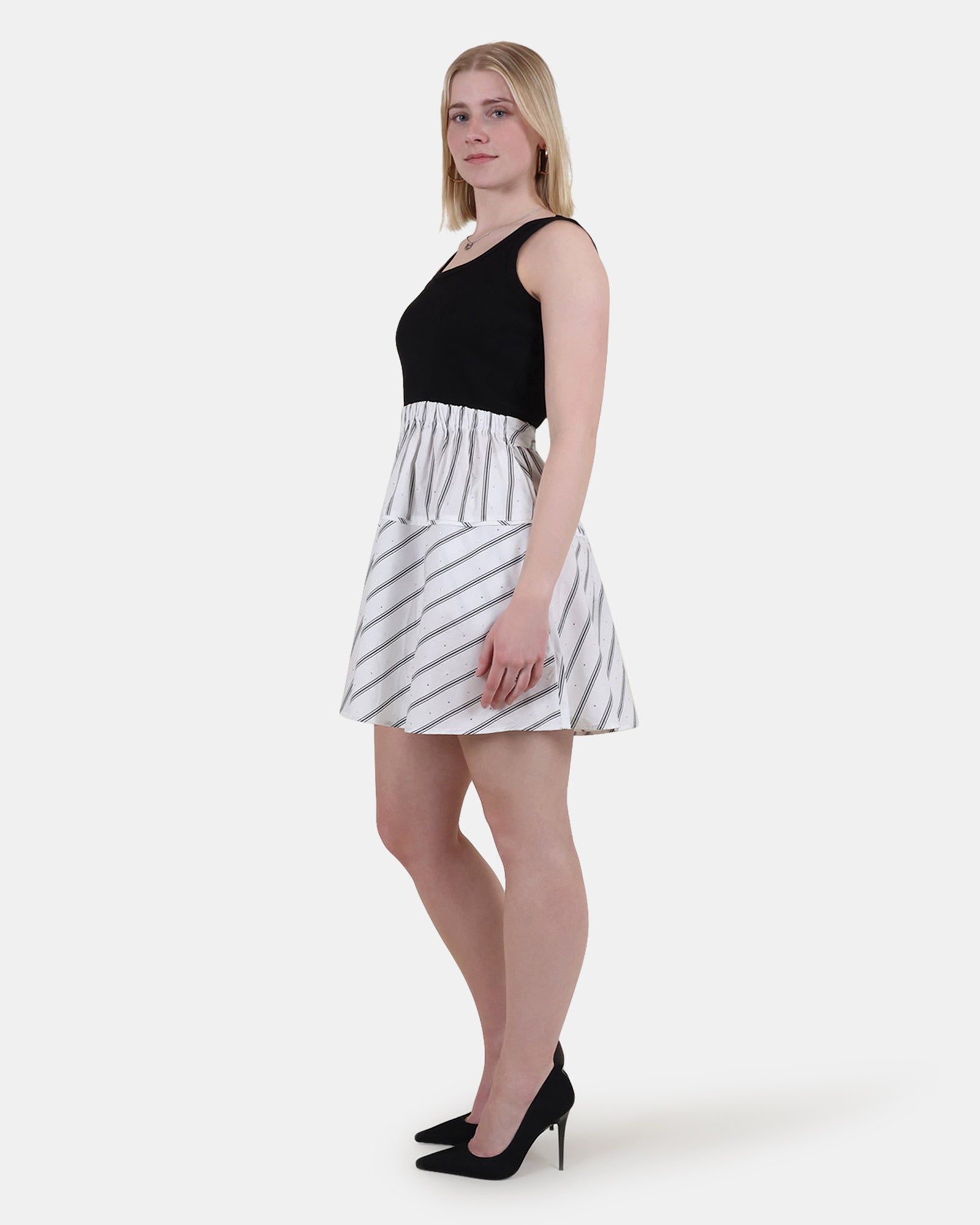 JENNIFER DRESS BLACK WHITE - Clothing - Steve Madden Canada - view 2