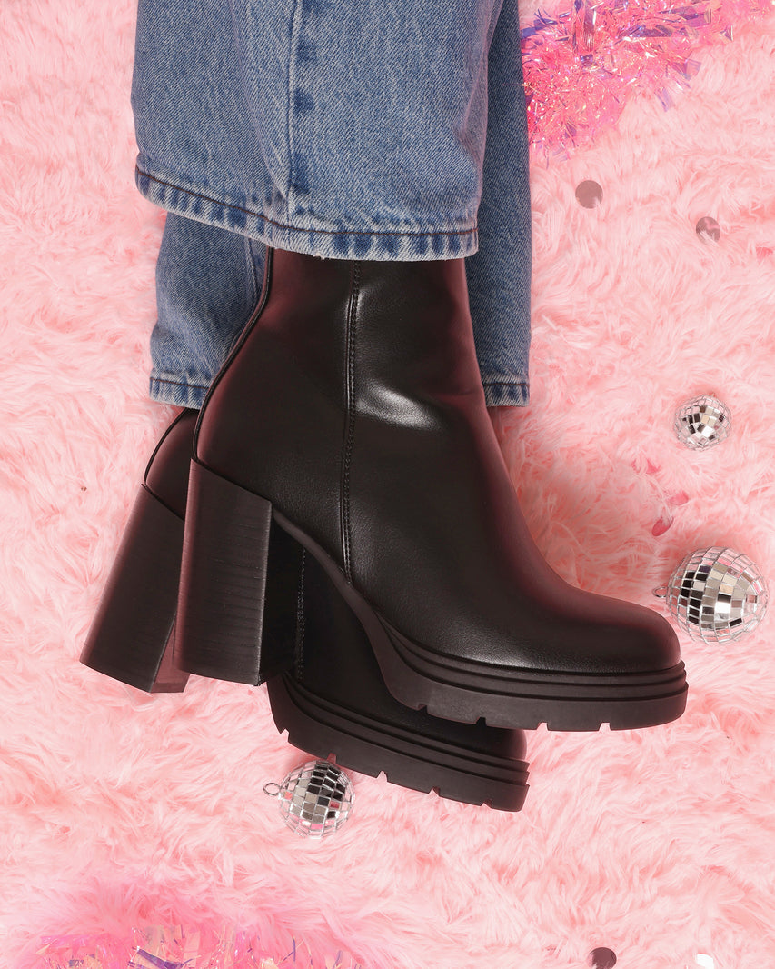 BLURED BLACK - Women's Shoes - Steve Madden Canada - view 2
