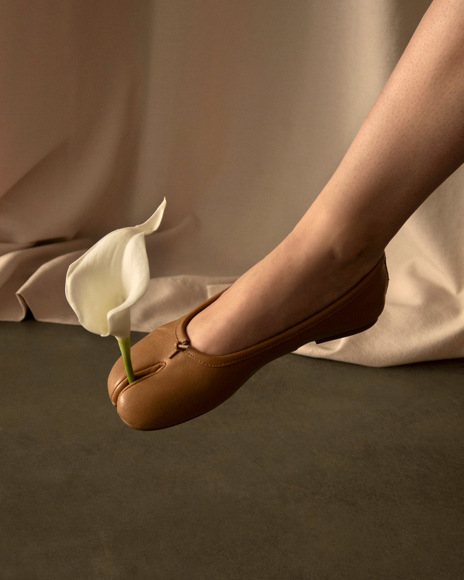 CALICO TAN LEATHER - Women's Shoes - Steve Madden Canada - view 8