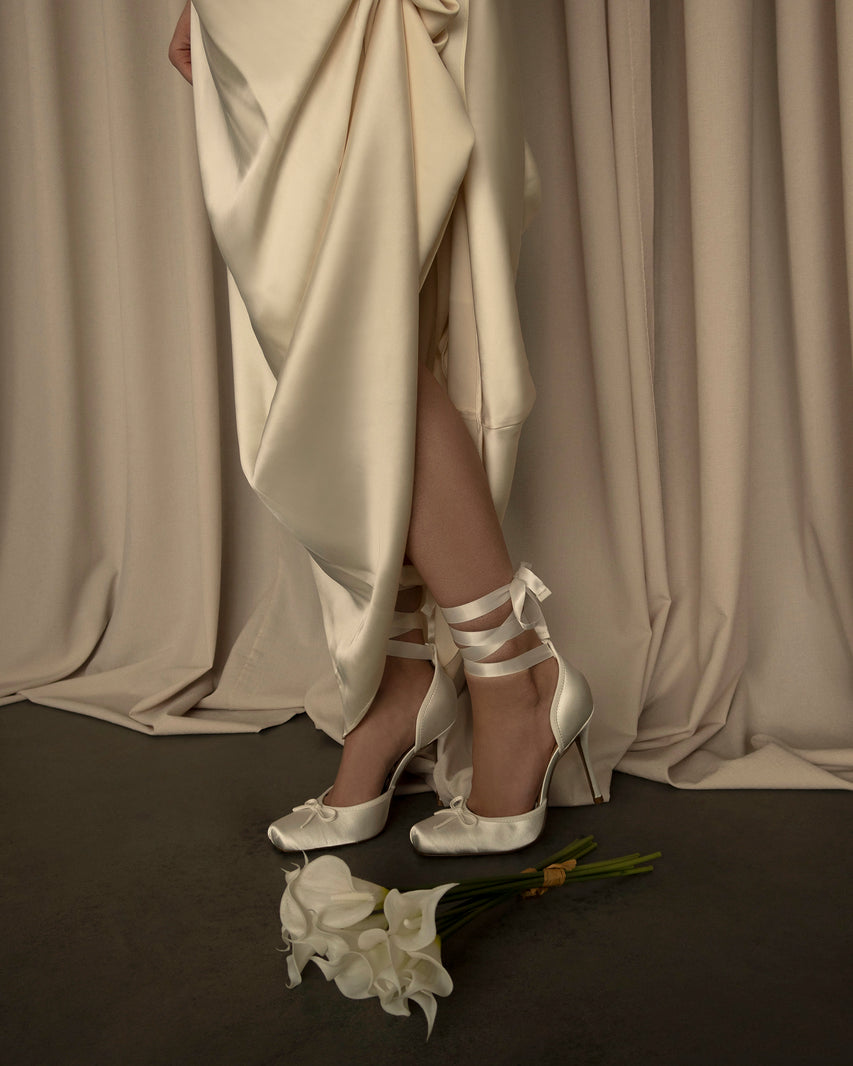 LARINA WHITE SATIN - Women's Shoes - Steve Madden Canada - view 4