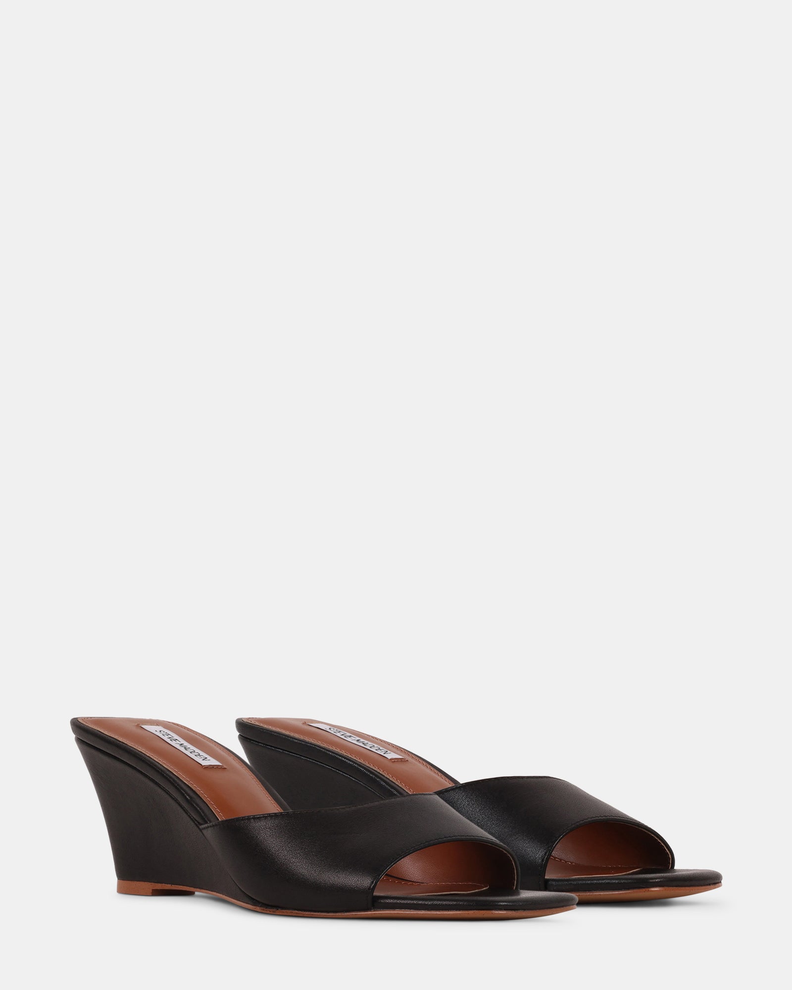 SELESTE BLACK LEATHER - Women's Shoes - Steve Madden Canada - view 2