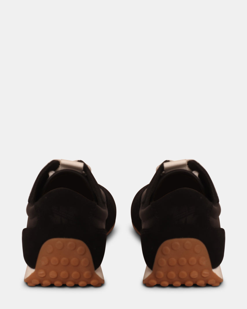 CASPER BLACK WHITE - Women's Shoes - Steve Madden Canada - view 7