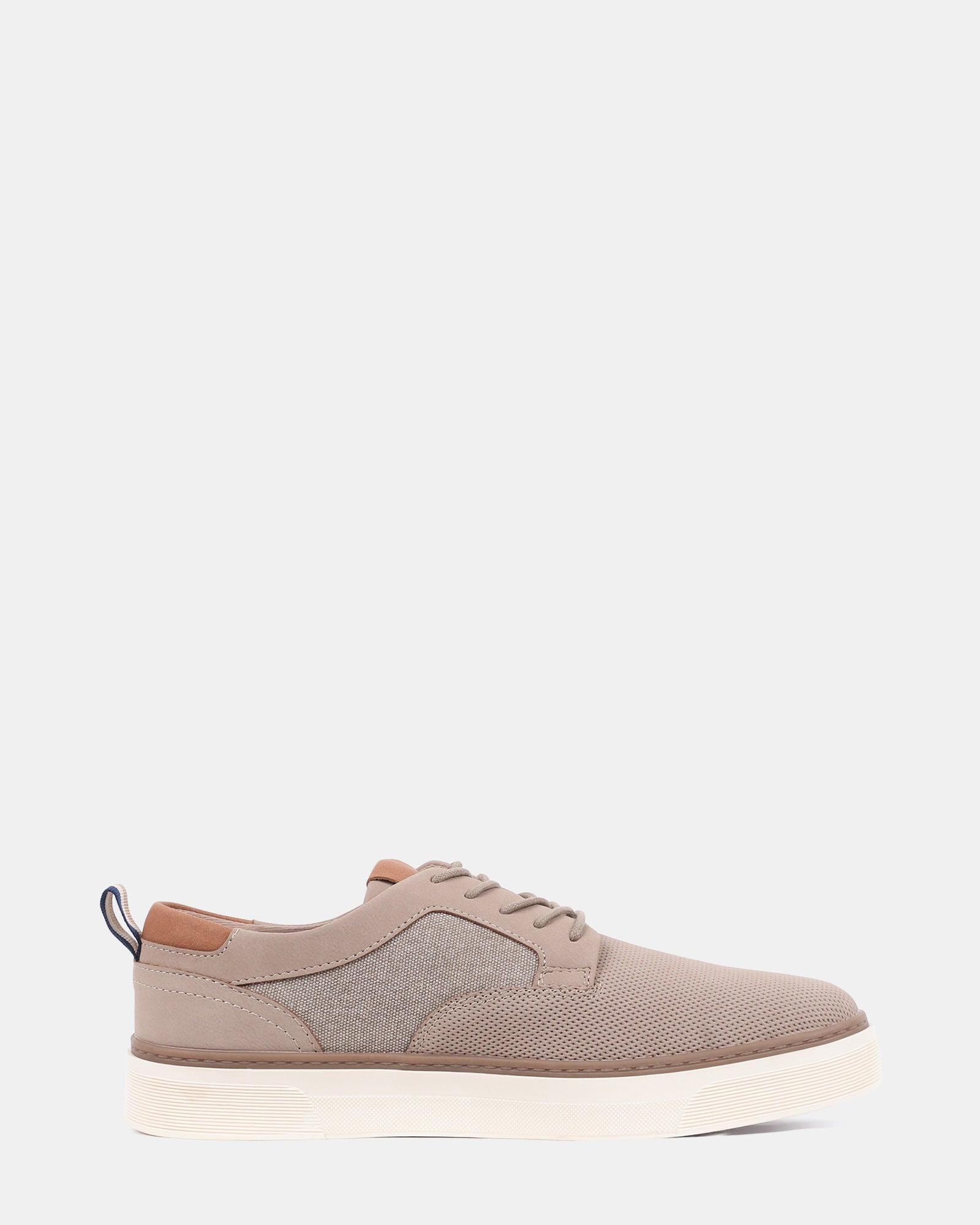 HASTINGSS TAUPE NUBUCK - Men's Shoes - Steve Madden Canada