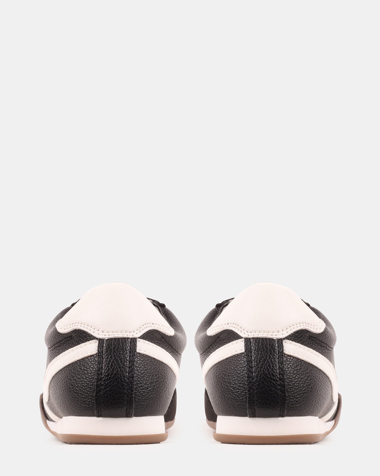 JUMP BLACK - Women's Shoes - Steve Madden Canada - view 5